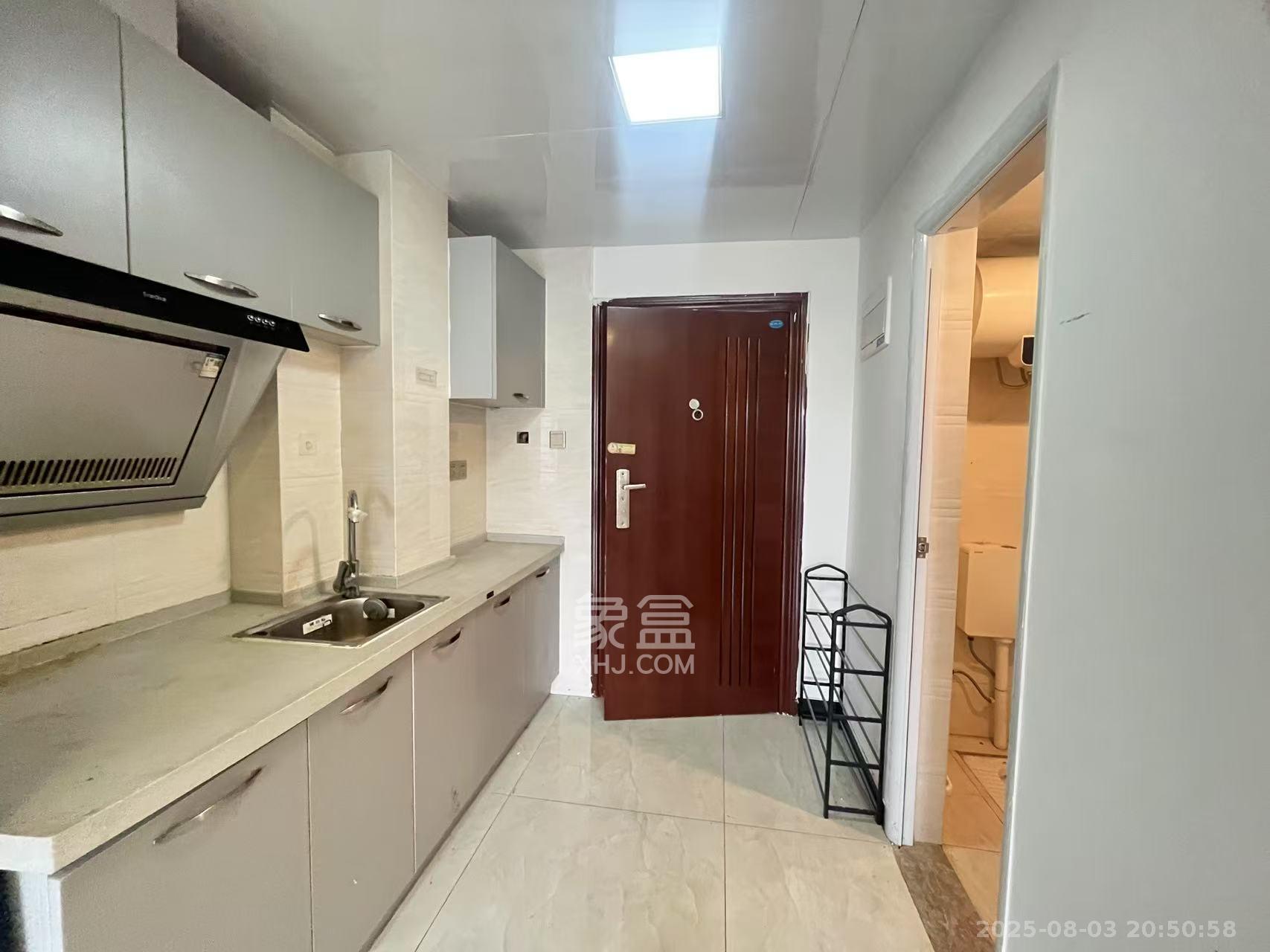 美利新世界  1室1厅1卫    1200.0元/月室内图