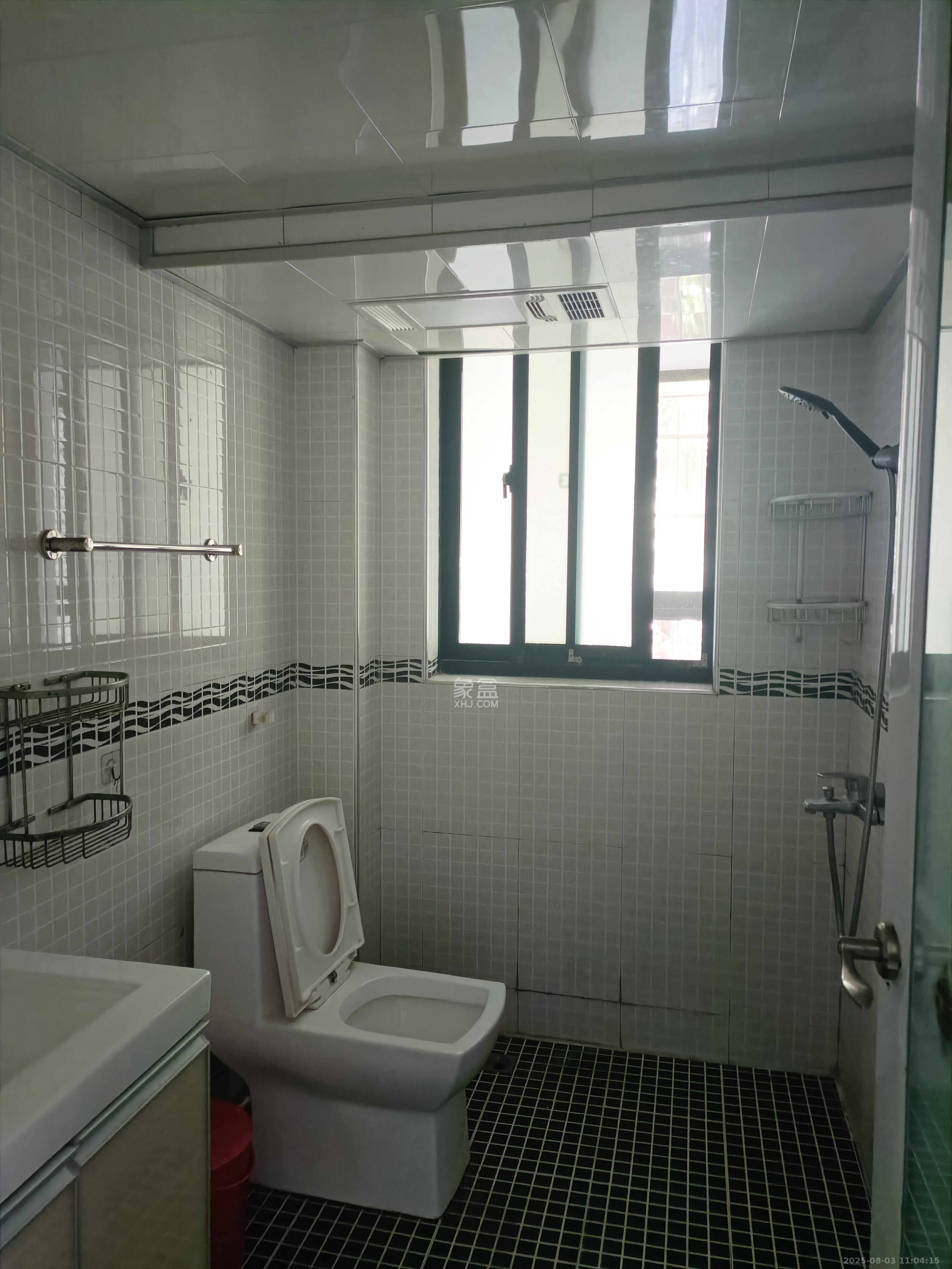 三江花中城  3室2厅2卫    2700.0元/月室内图