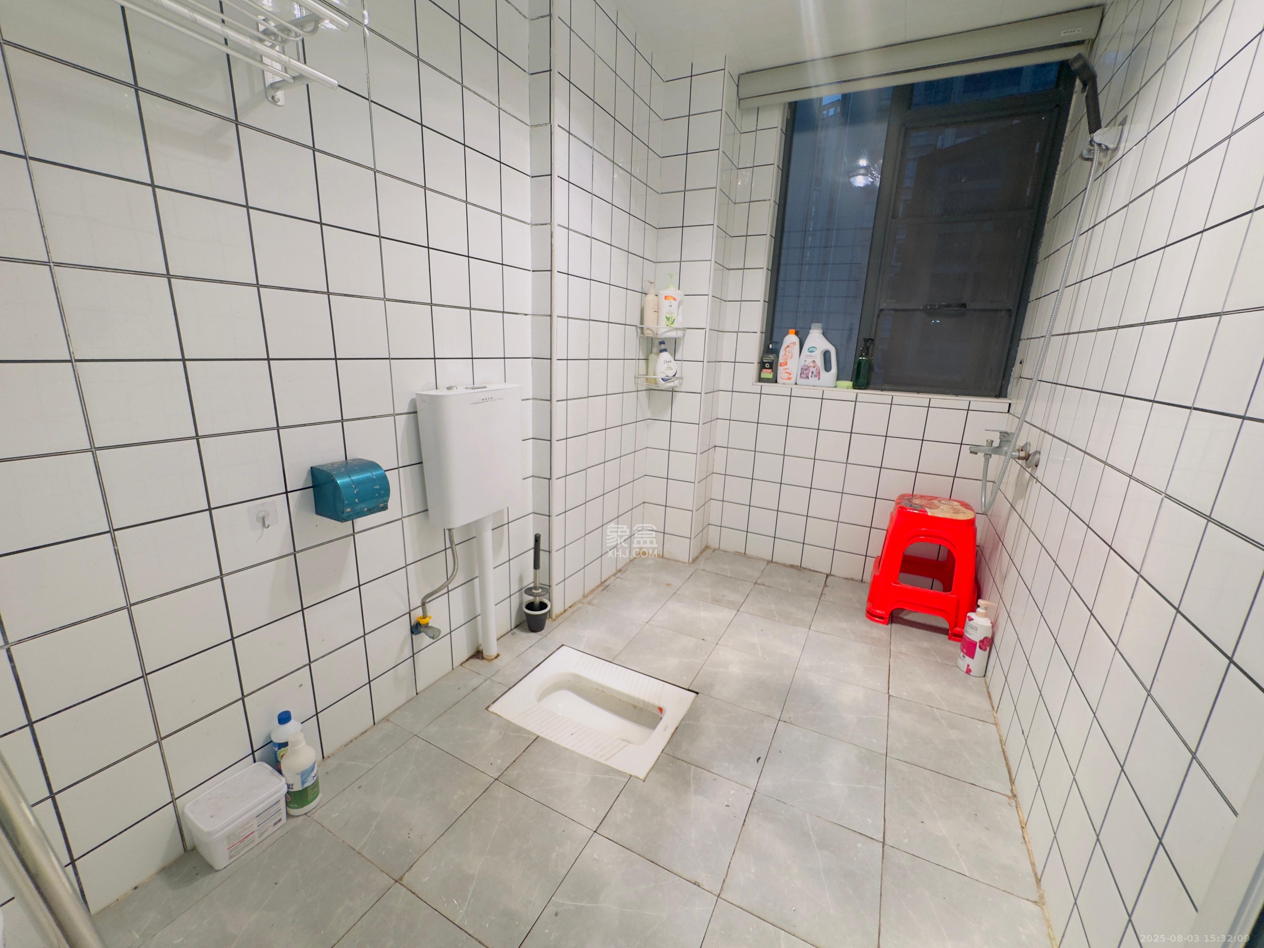 金域南外滩(望江佳园) 3室2厅2卫 5300.0元/月 金域南外滩(望江佳园) 3室2厅2卫 5300.0元/月室内图