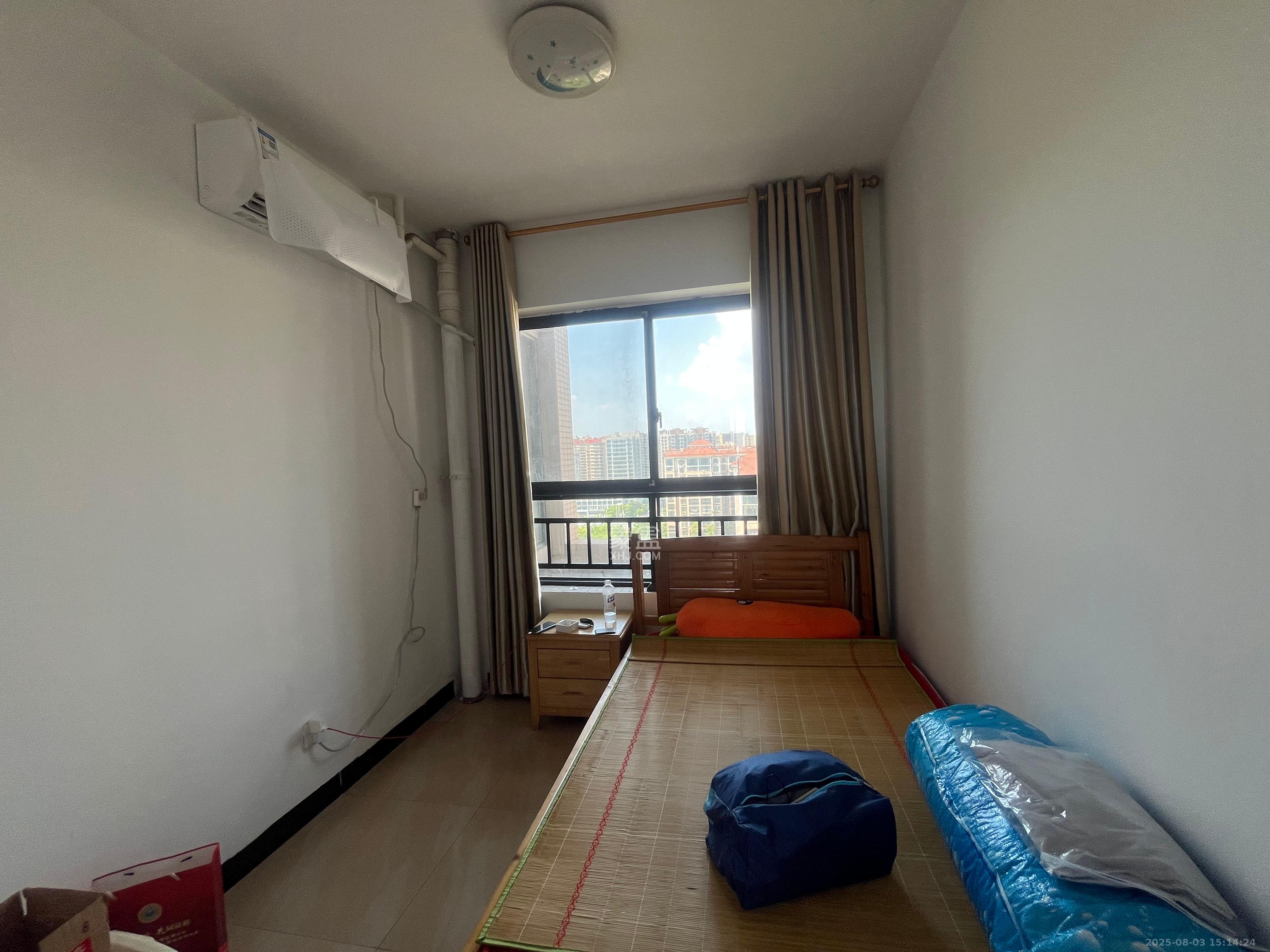 保利花园  3室2厅2卫   2500.00元/月室内图