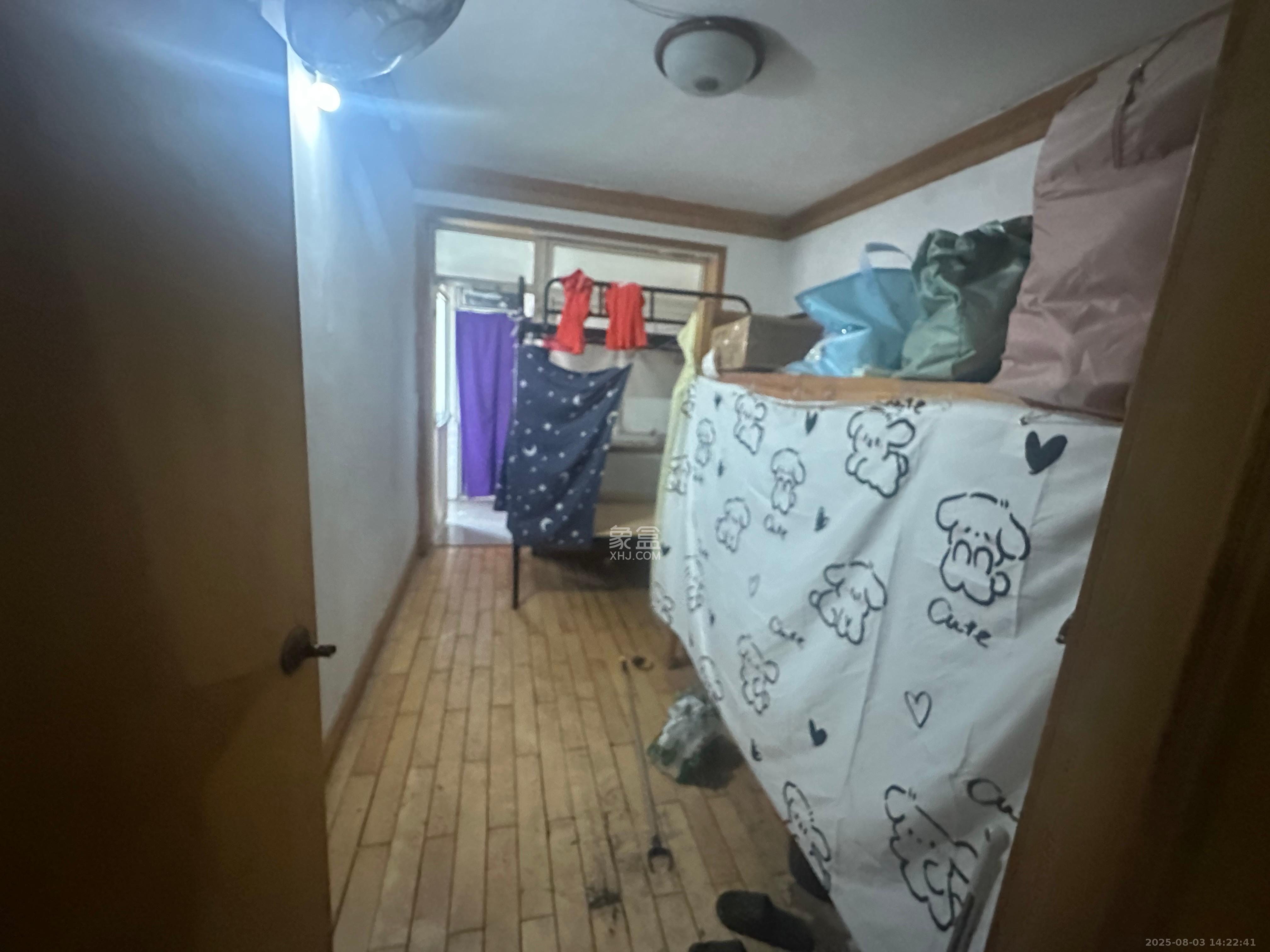 育英小学宿舍 4室1厅1卫 3000.0元/月 育英小学宿舍 4室1厅1卫 3000.0元/月室内图