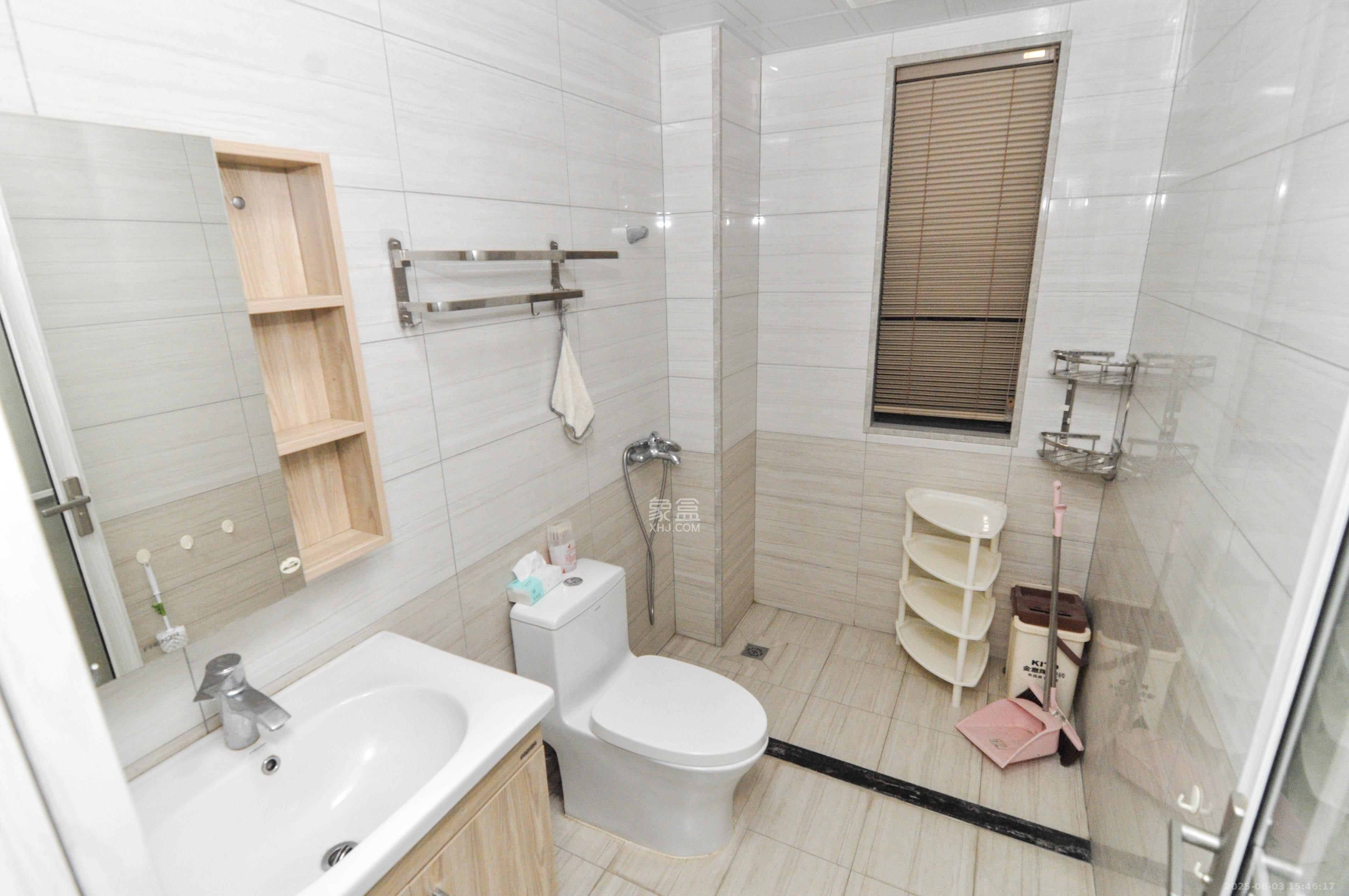 卓越浅水湾 3室2厅2卫 118.0万 卓越浅水湾 3室2厅2卫 118.0万卫生间