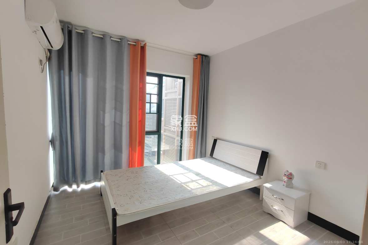 金湘苑(星澜之悦)  3室2厅2卫    2100.0元/月 金湘苑(星澜之悦)  3室2厅2卫    2100.0元/月室内图