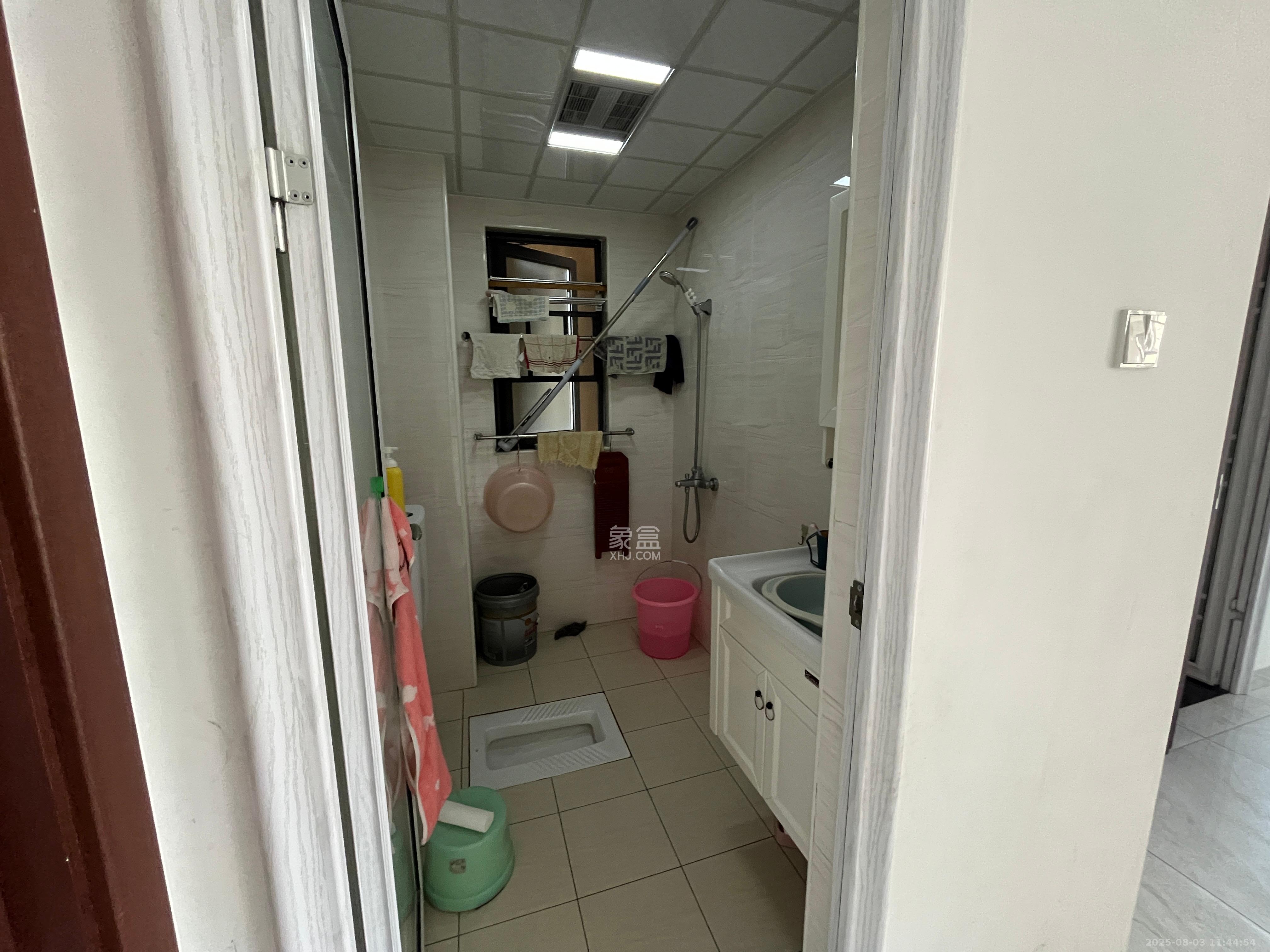 澳海月亮湾 3室2厅2卫 1700.0元/月 澳海月亮湾 3室2厅2卫 1700.0元/月室内图