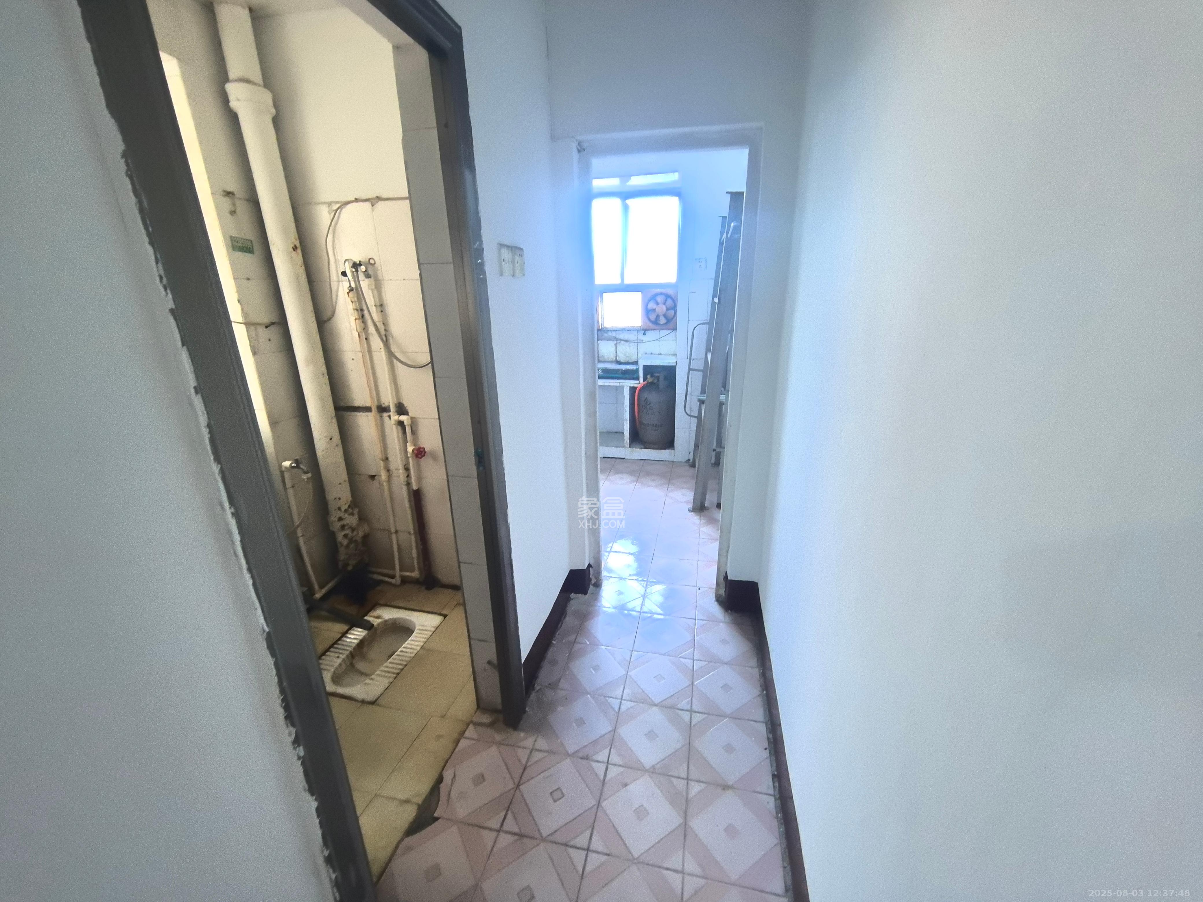 老鸦冲小区  2室1厅1卫    1300.0元/月室内图