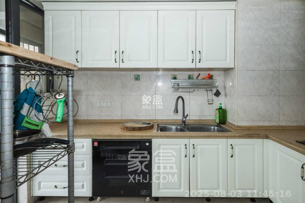 保利麓谷林语C区  4室2厅2卫    4000.0元/月室内图
