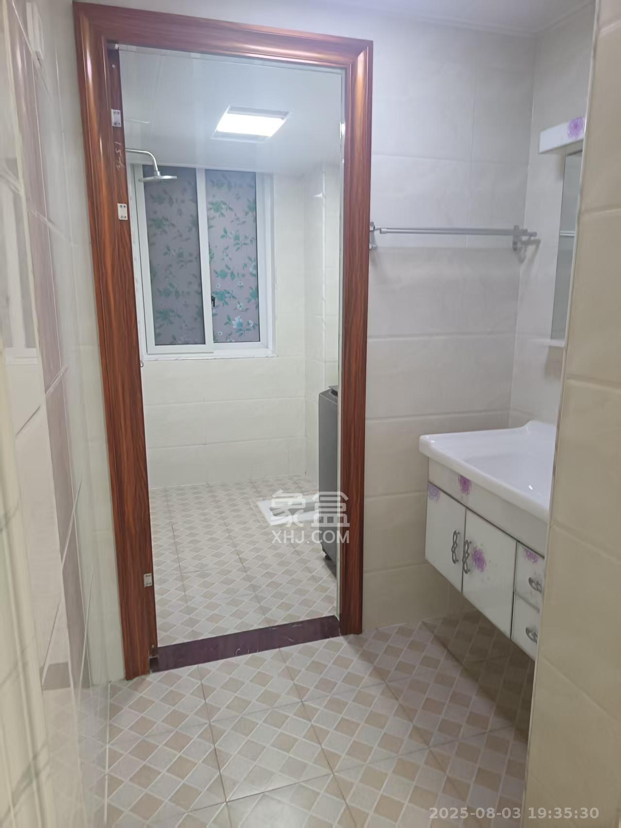 家兴苑  3室2厅2卫    2500.0元/月 家兴苑  3室2厅2卫    2500.0元/月室内图