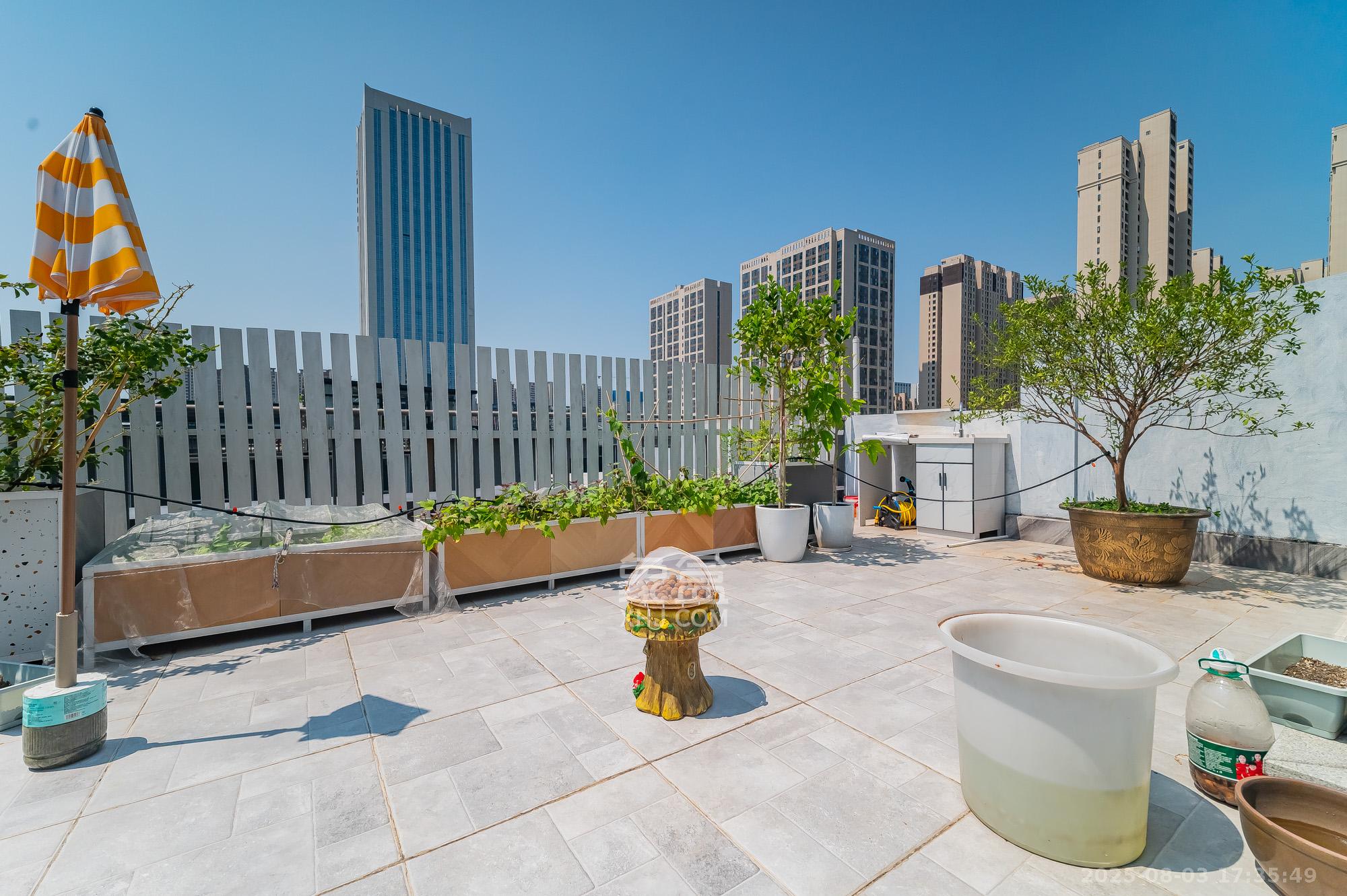 绿城美的明月江南  4室2厅3卫    309.8万其他