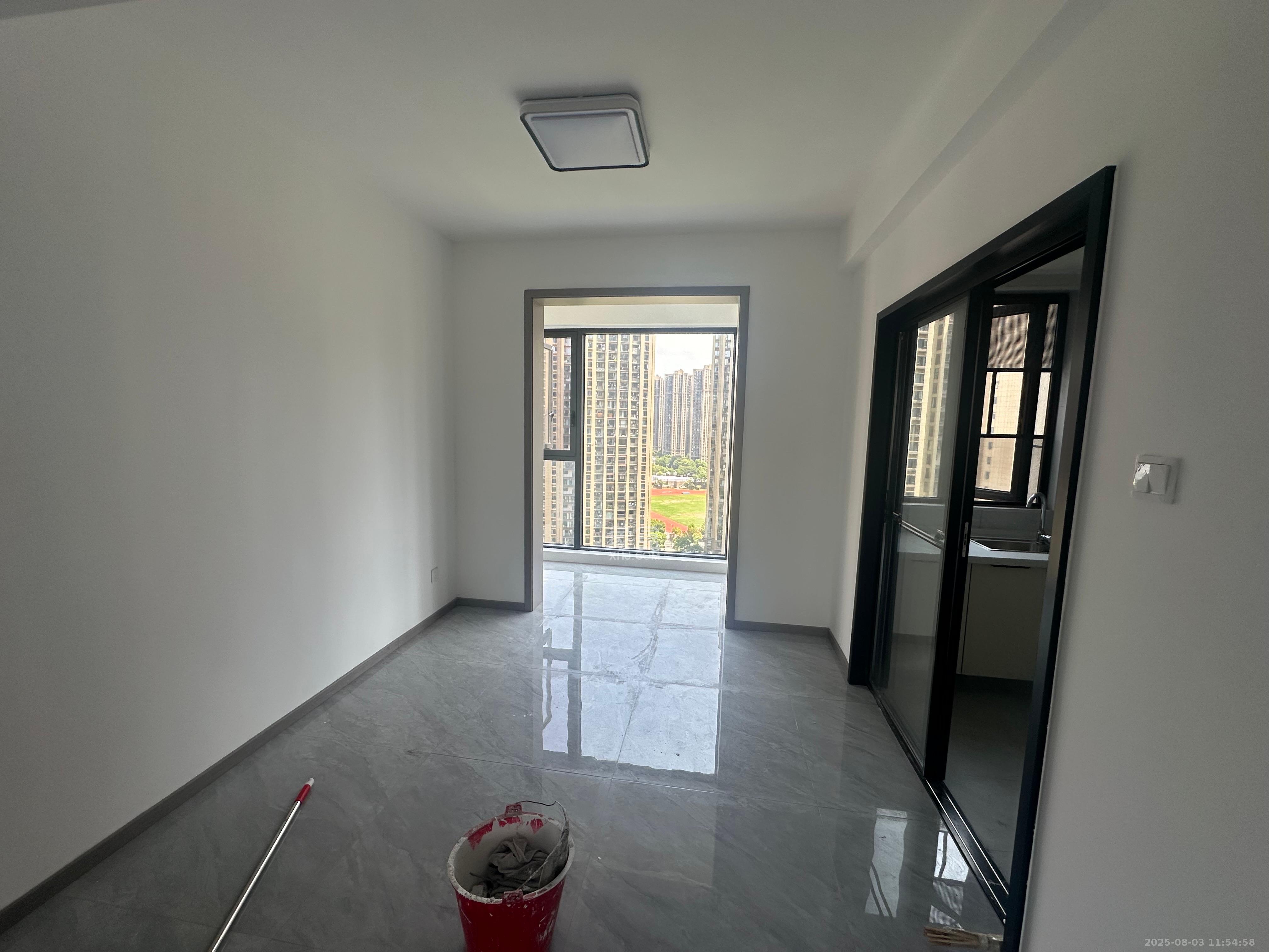 中国铁建梅溪青秀三期  4室2厅2卫   3500.00元/月室内图