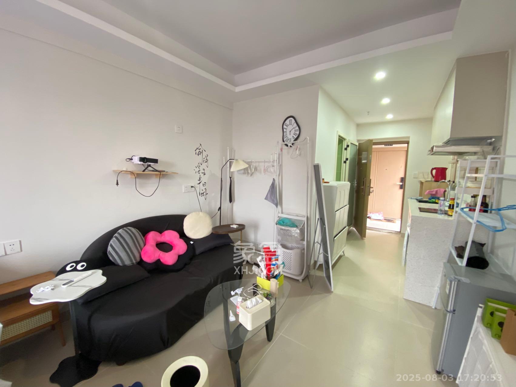 卓越江岸  1室0厅0卫    1700.0元/月室内图