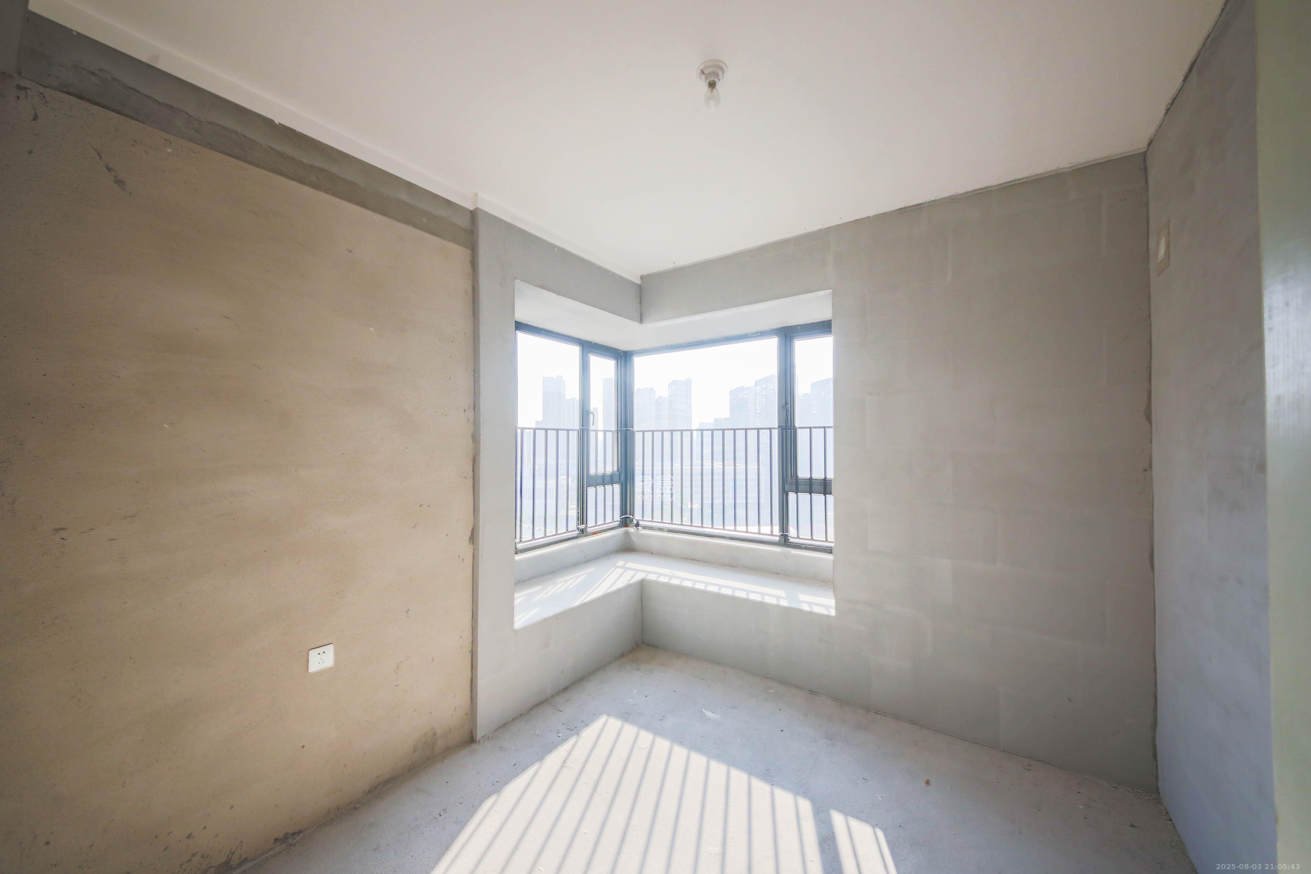 中建钰和城  3室2厅1卫   115.00万卧室