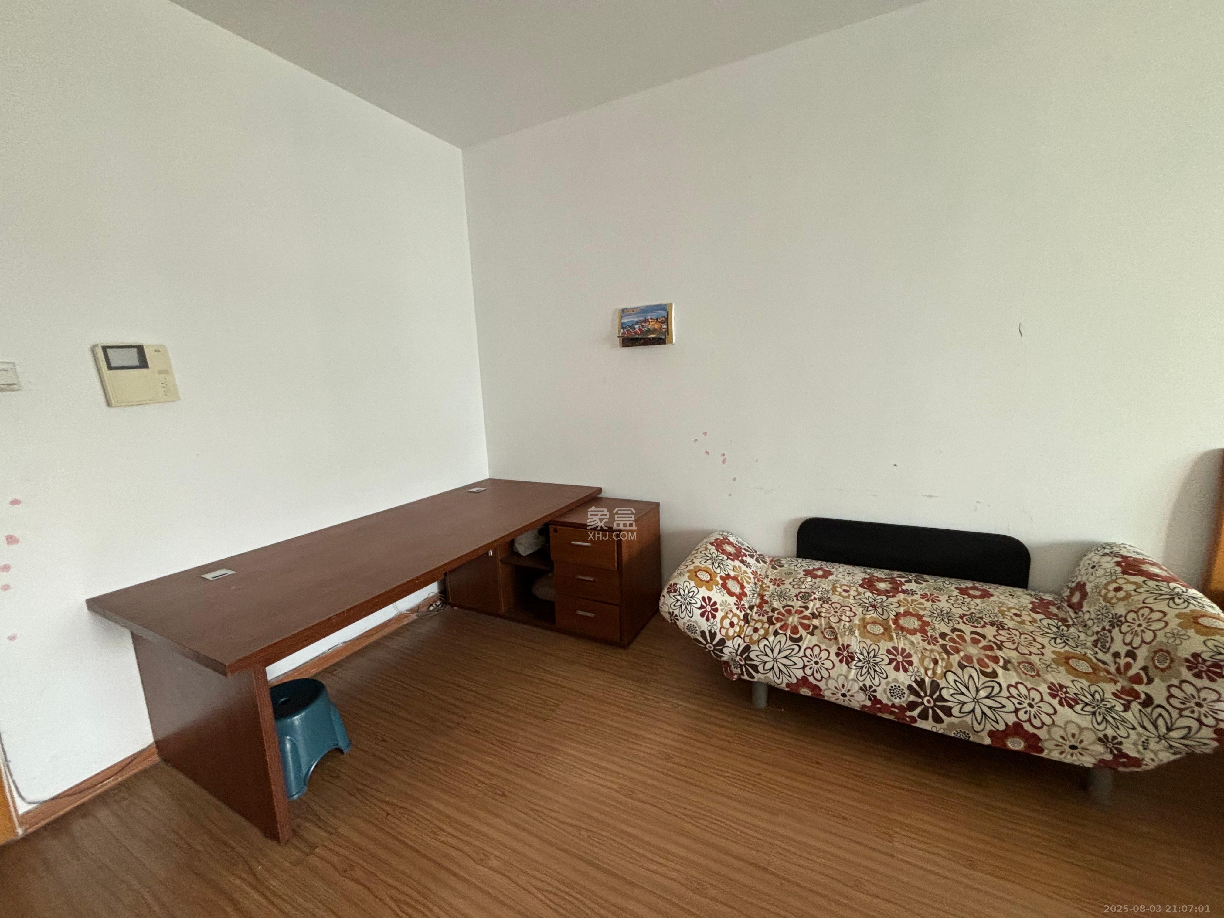 天城泰祥苑  1室1厅1卫    1500.0元/月室内图