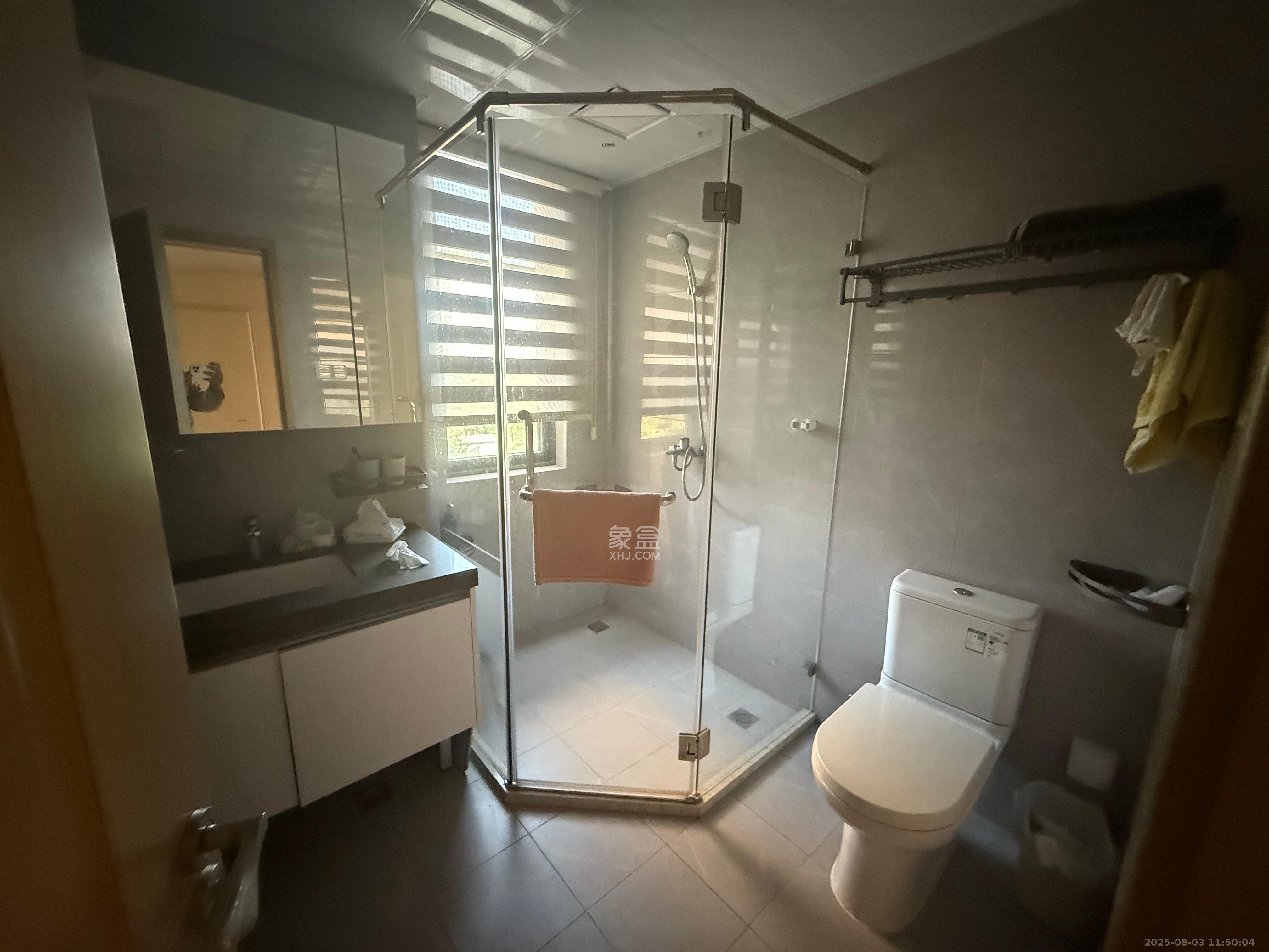 运达锦绣广场  4室2厅2卫    4500.0元/月 运达锦绣广场  4室2厅2卫    4500.0元/月室内图