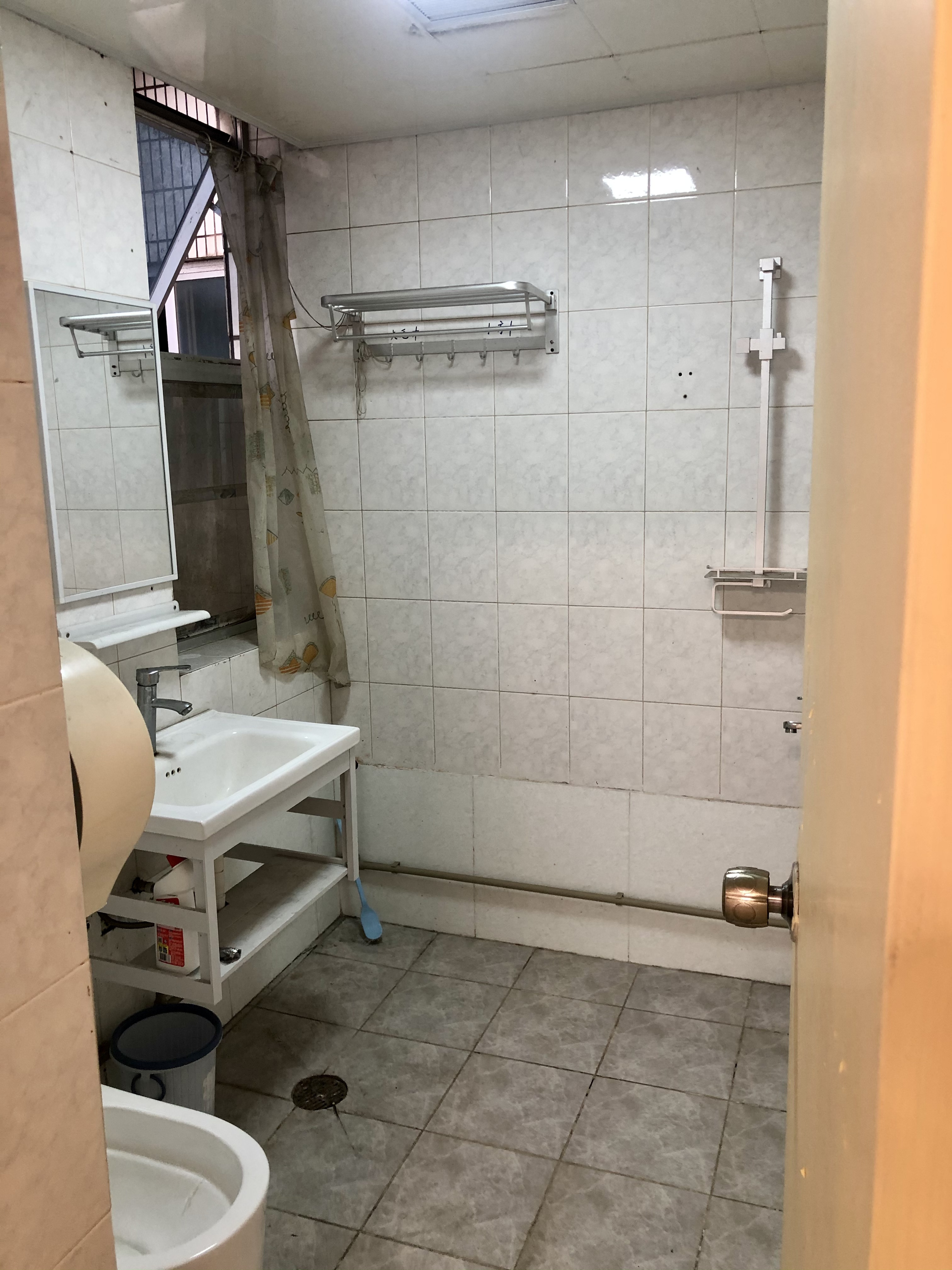 深发展大厦  3室2厅1卫   2900.00元/月室内图