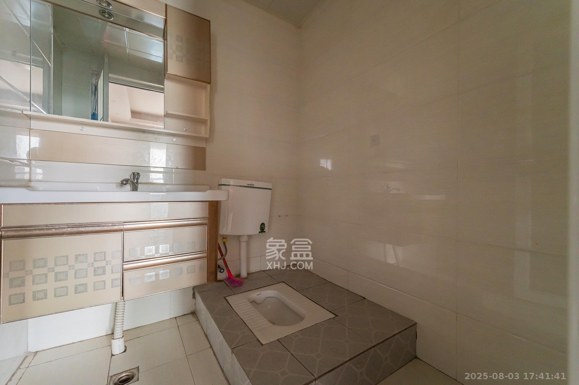 尚城 3室2厅1卫 50.0万 尚城 3室2厅1卫 50.0万其他