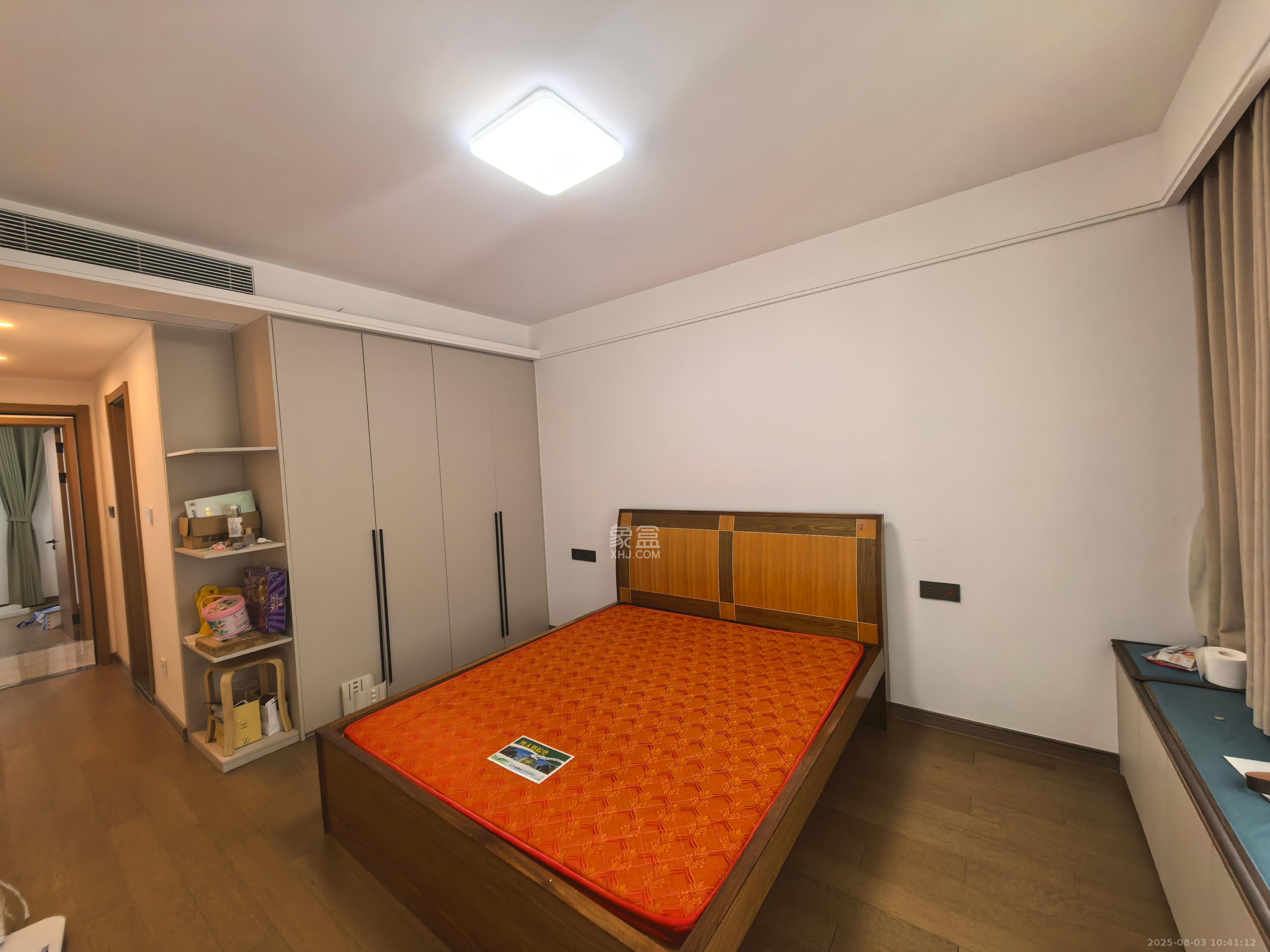 卓越江岸 4室2厅2卫 5500.0元/月 卓越江岸 4室2厅2卫 5500.0元/月室内图