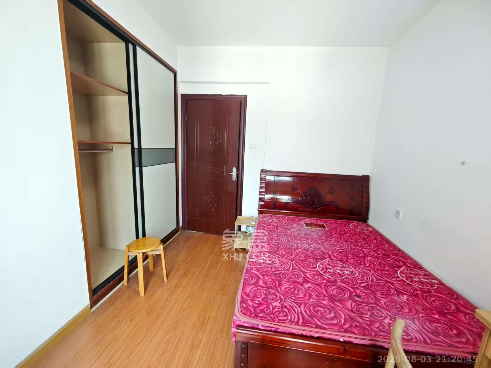 格林星城  1室1厅1卫    900.0元/月室内图