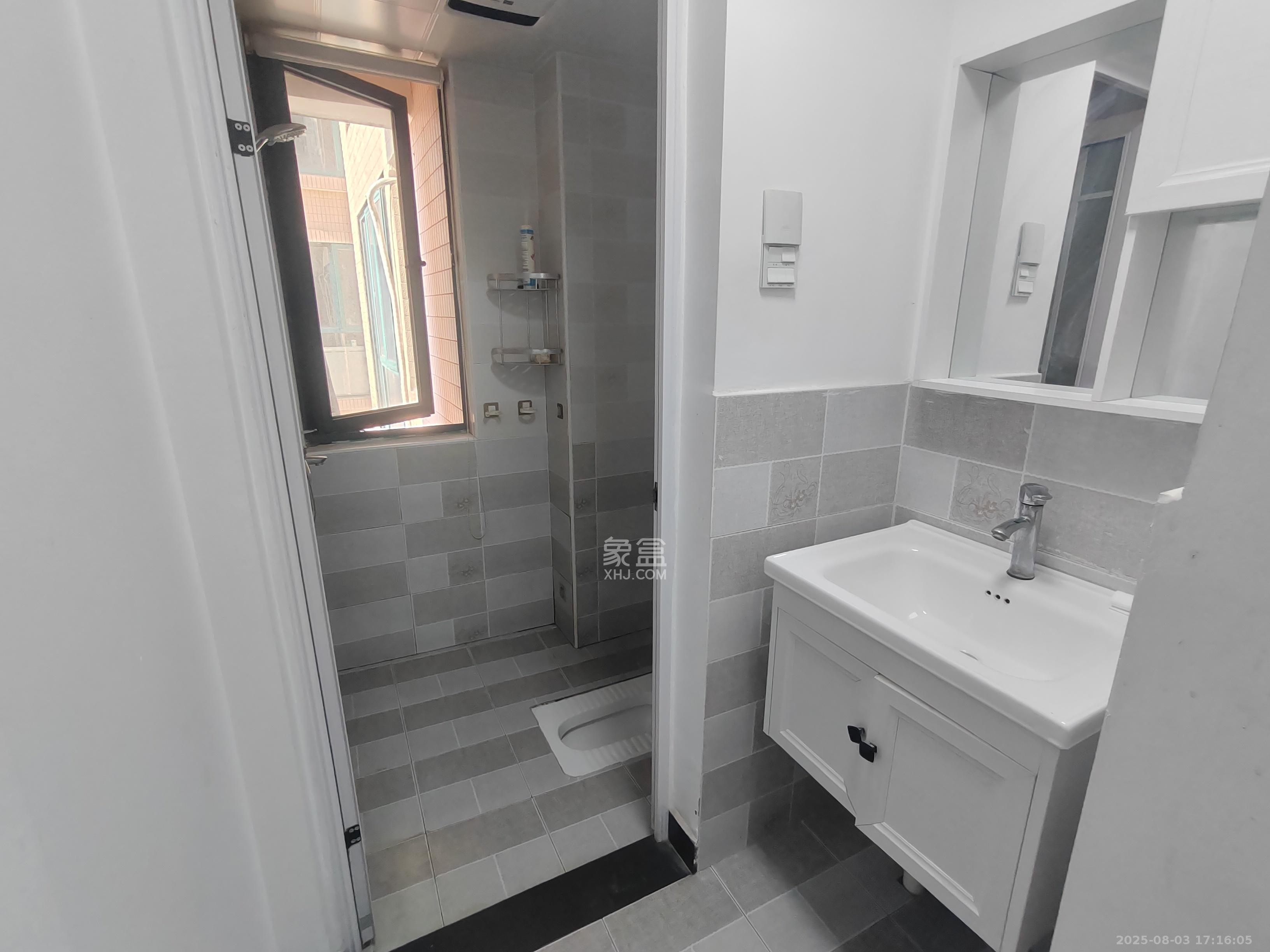 金湘苑(星澜之悦)  3室2厅2卫    2100.0元/月 金湘苑(星澜之悦)  3室2厅2卫    2100.0元/月室内图