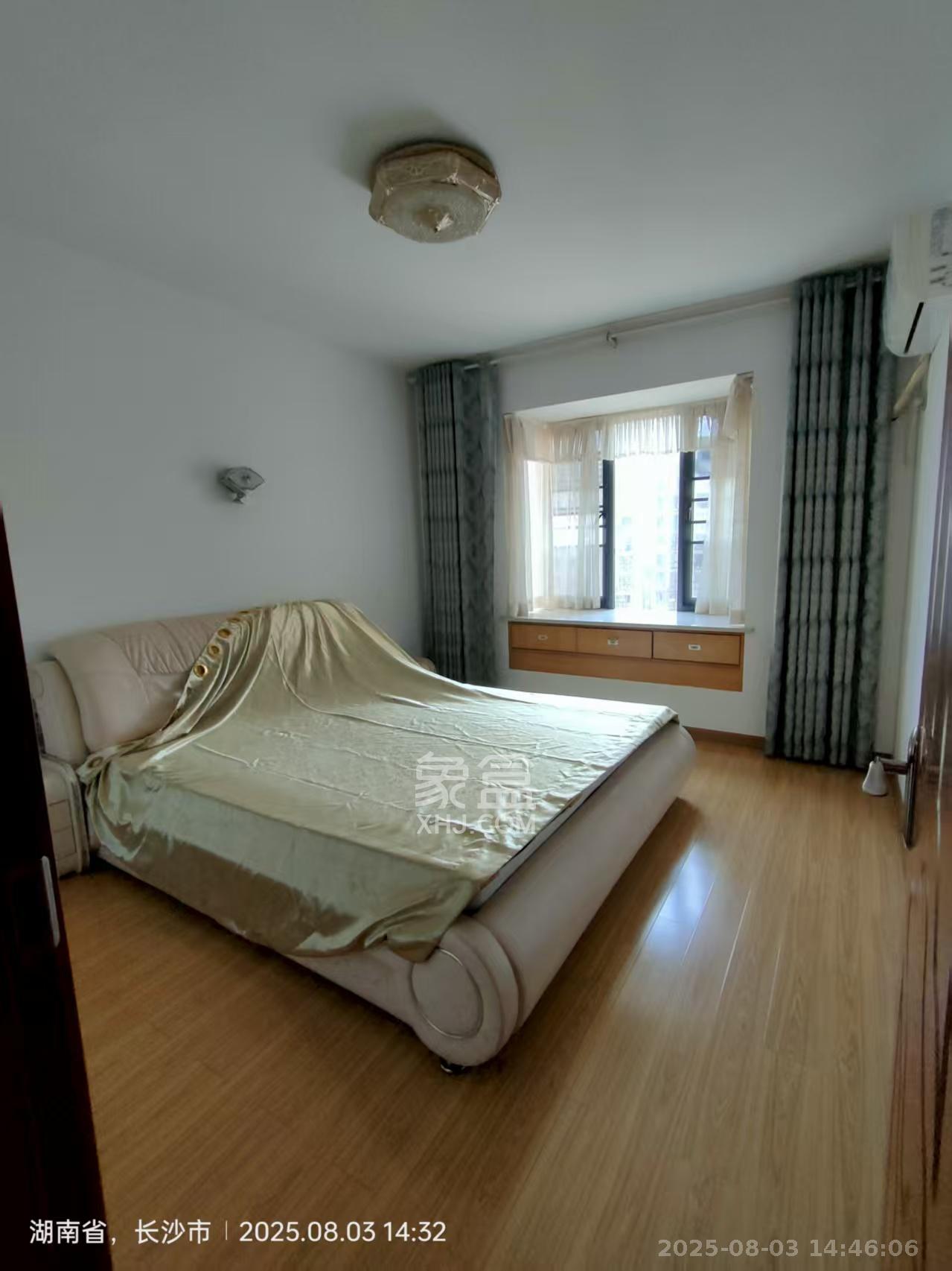 鑫远御文台一期  3室2厅1卫    2600.0元/月 鑫远御文台一期  3室2厅1卫    2600.0元/月室内图