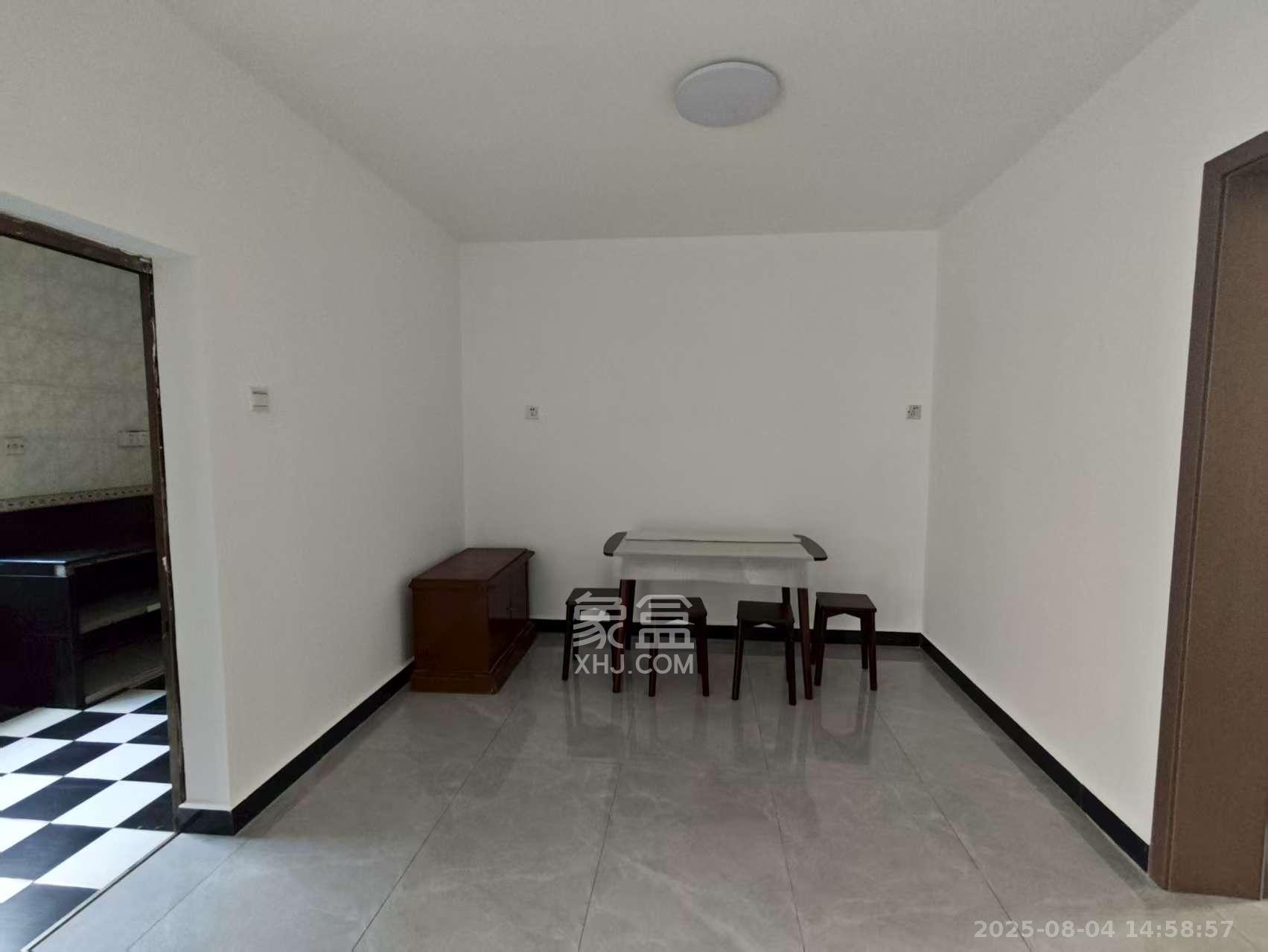 平安楼(蔡锷南路26号) 3室2厅1卫 3000.0元/月 平安楼(蔡锷南路26号) 3室2厅1卫 3000.0元/月室内图