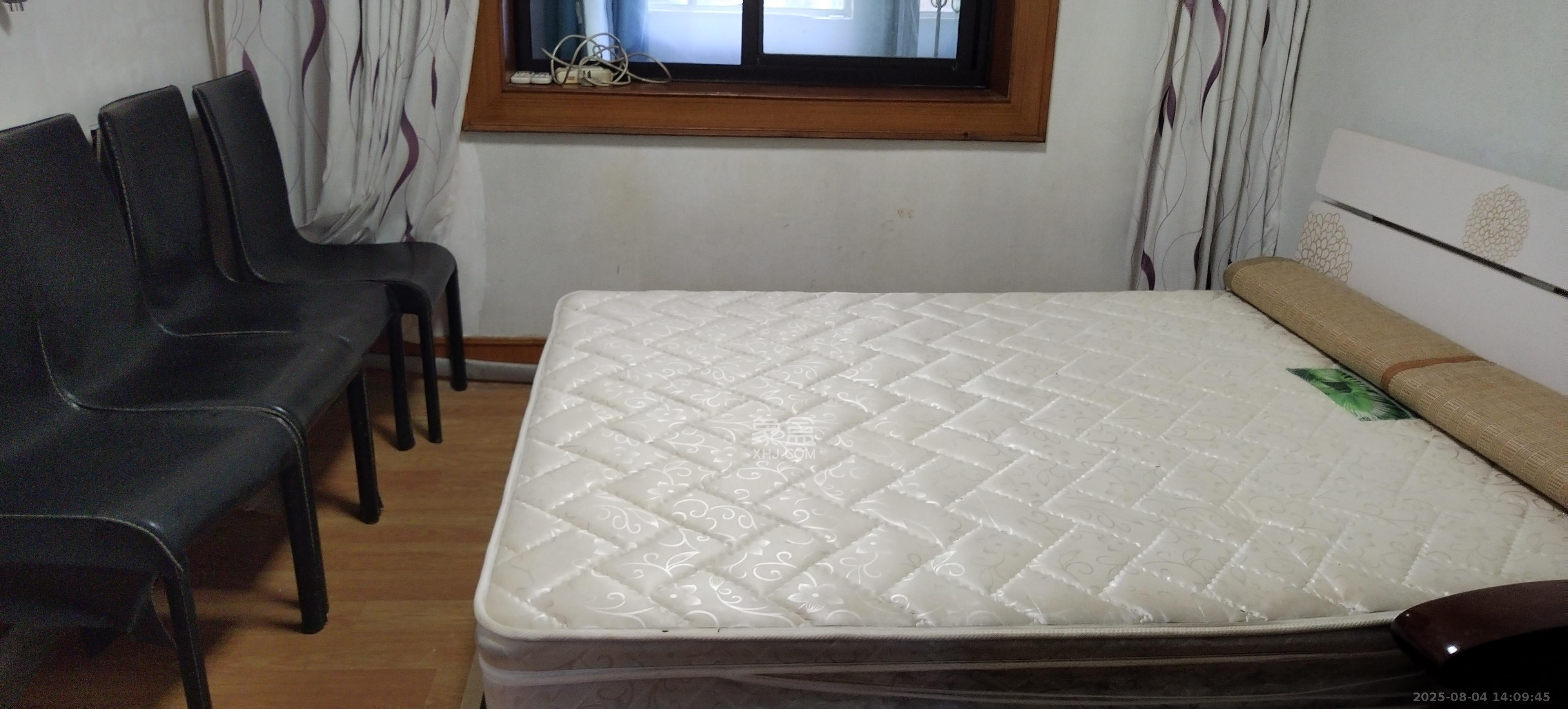 三印宿舍  3室1厅1卫    1200.0元/月 三印宿舍  3室1厅1卫    1200.0元/月室内图