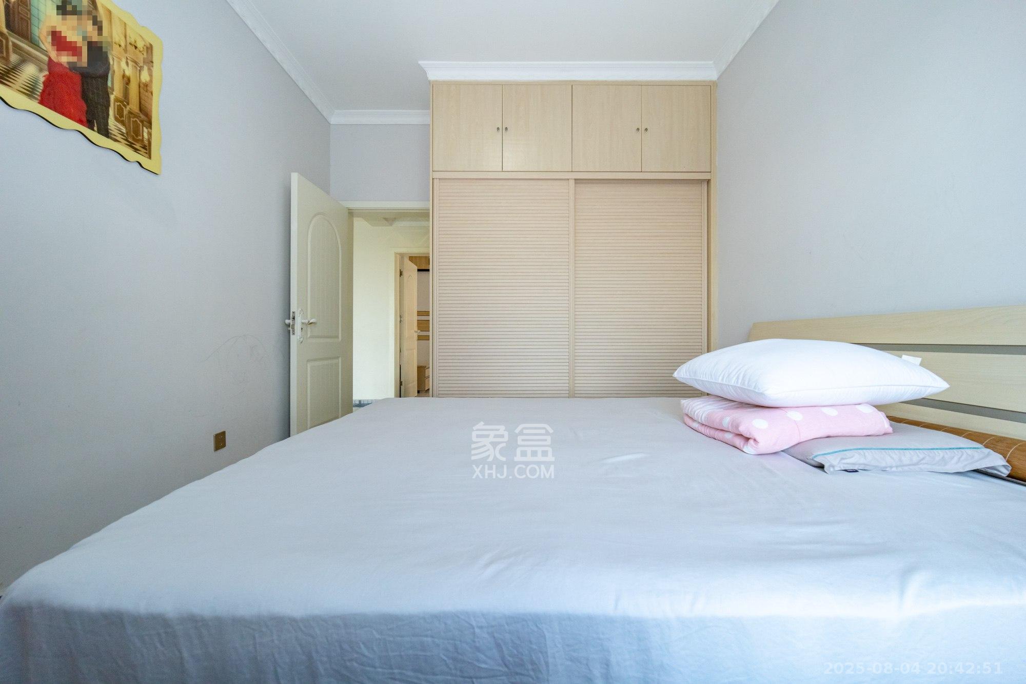 楚天世纪城西苑 3室2厅1卫 69.8万 楚天世纪城西苑 3室2厅1卫 69.8万卧室