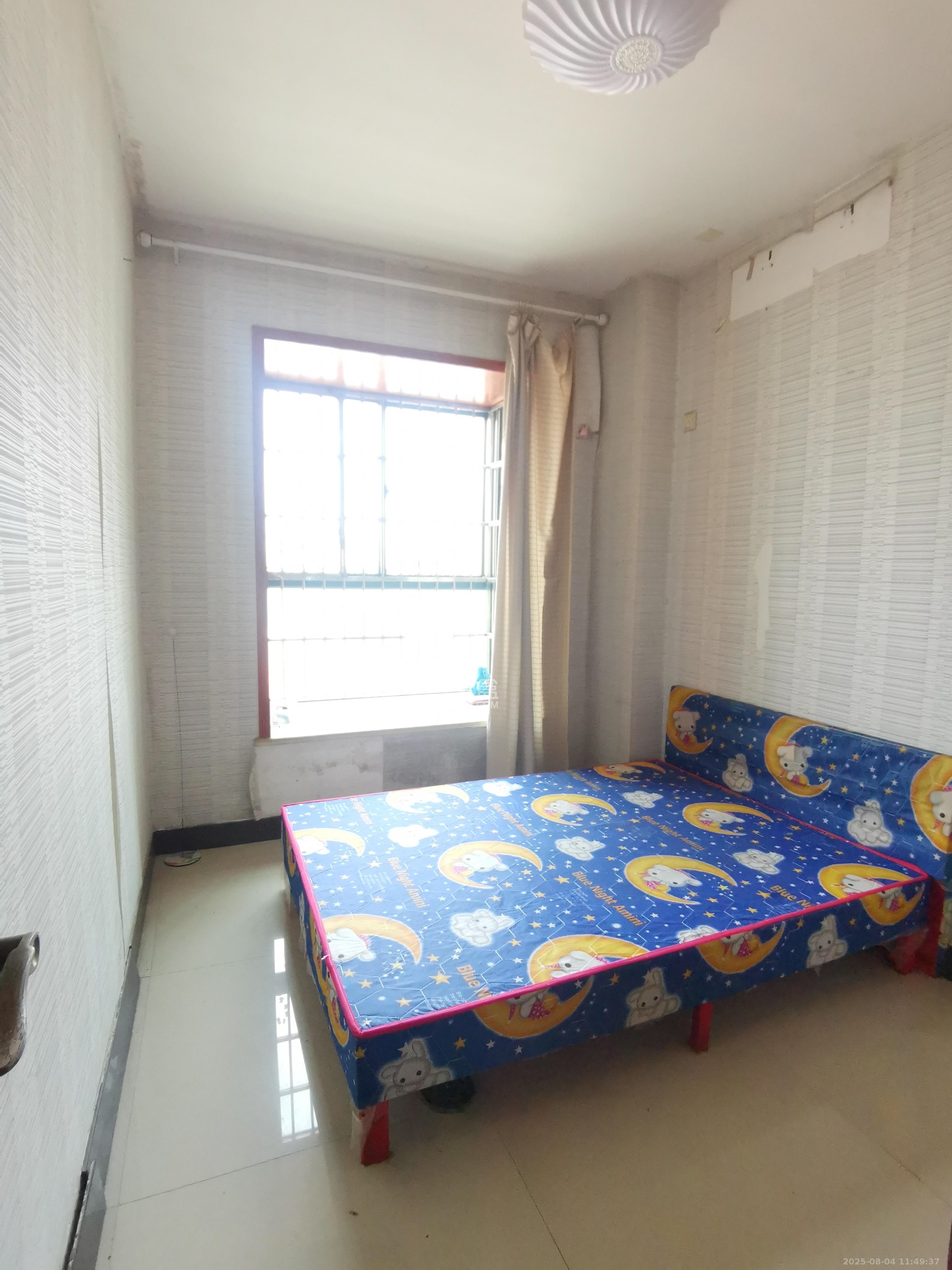 高桥财富大厦  2室2厅1卫    2500.0元/月 高桥财富大厦  2室2厅1卫    2500.0元/月室内图