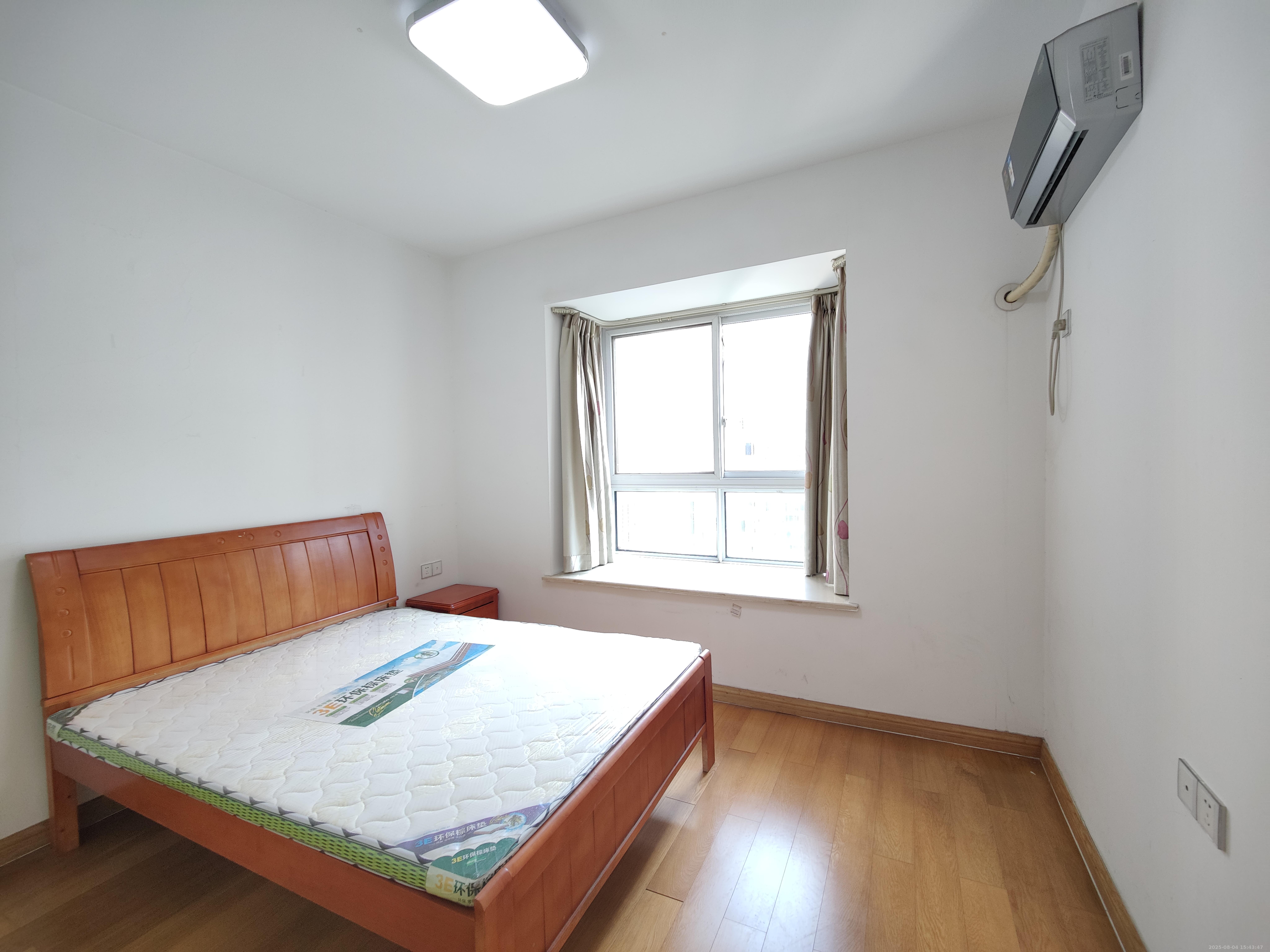 世景华庭  2室2厅1卫   1600.00元/月室内图