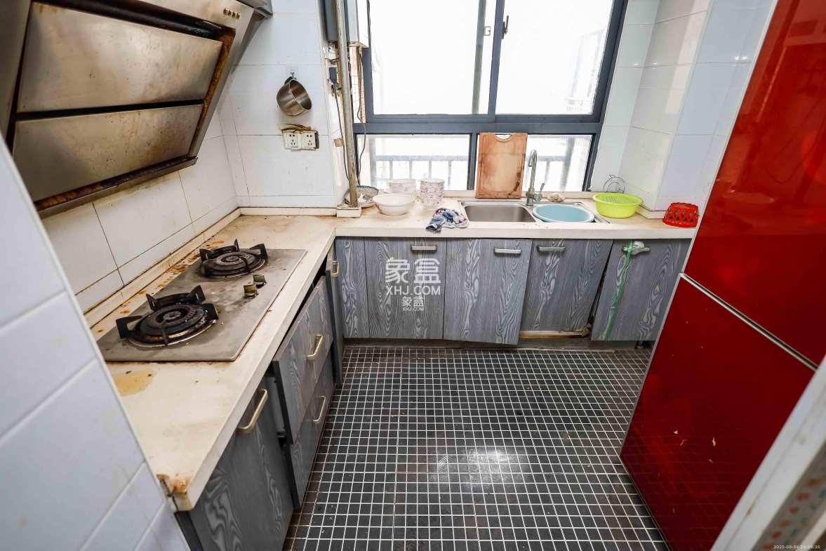 莱茵城 3室2厅1卫 1800.0元/月 莱茵城 3室2厅1卫 1800.0元/月室内图