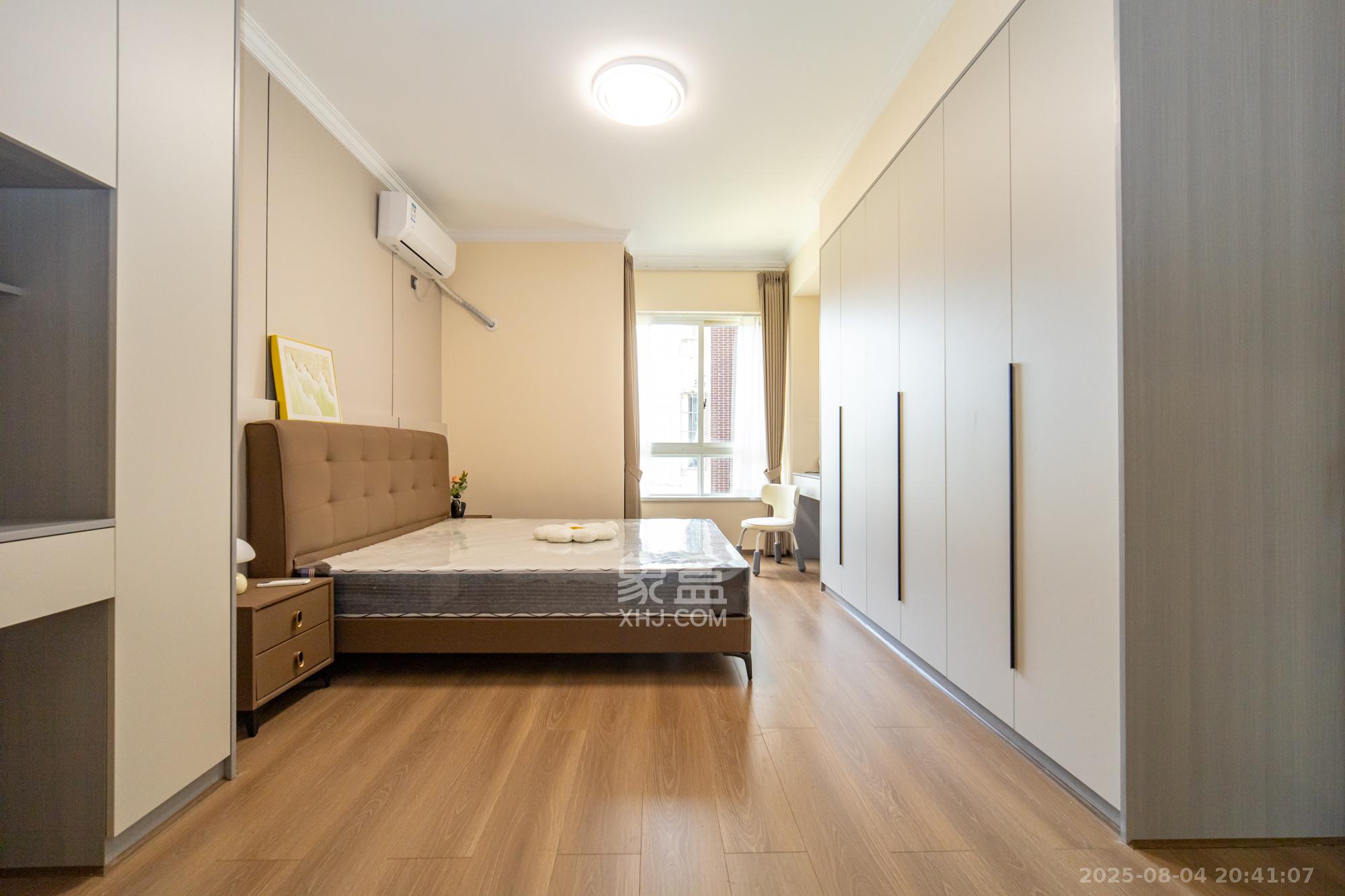 楚天馨苑  3室2厅2卫    71.8万卧室