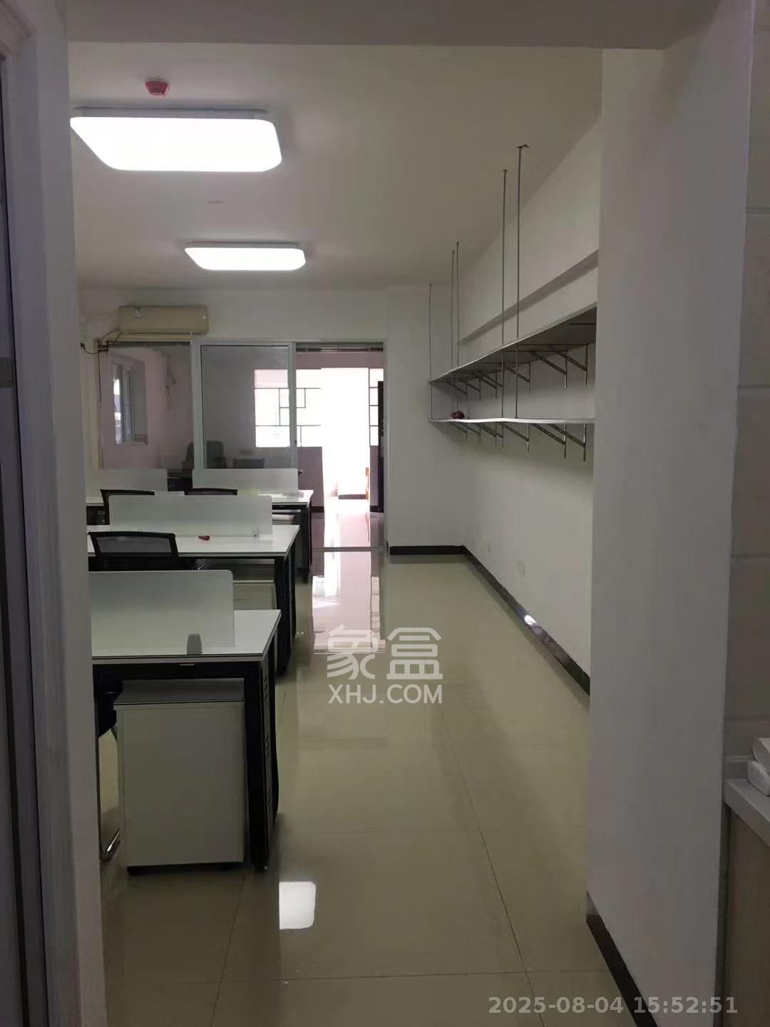 MOMA当代广场 1室0厅0卫 1600.0元/月 MOMA当代广场 1室0厅0卫 1600.0元/月室内图