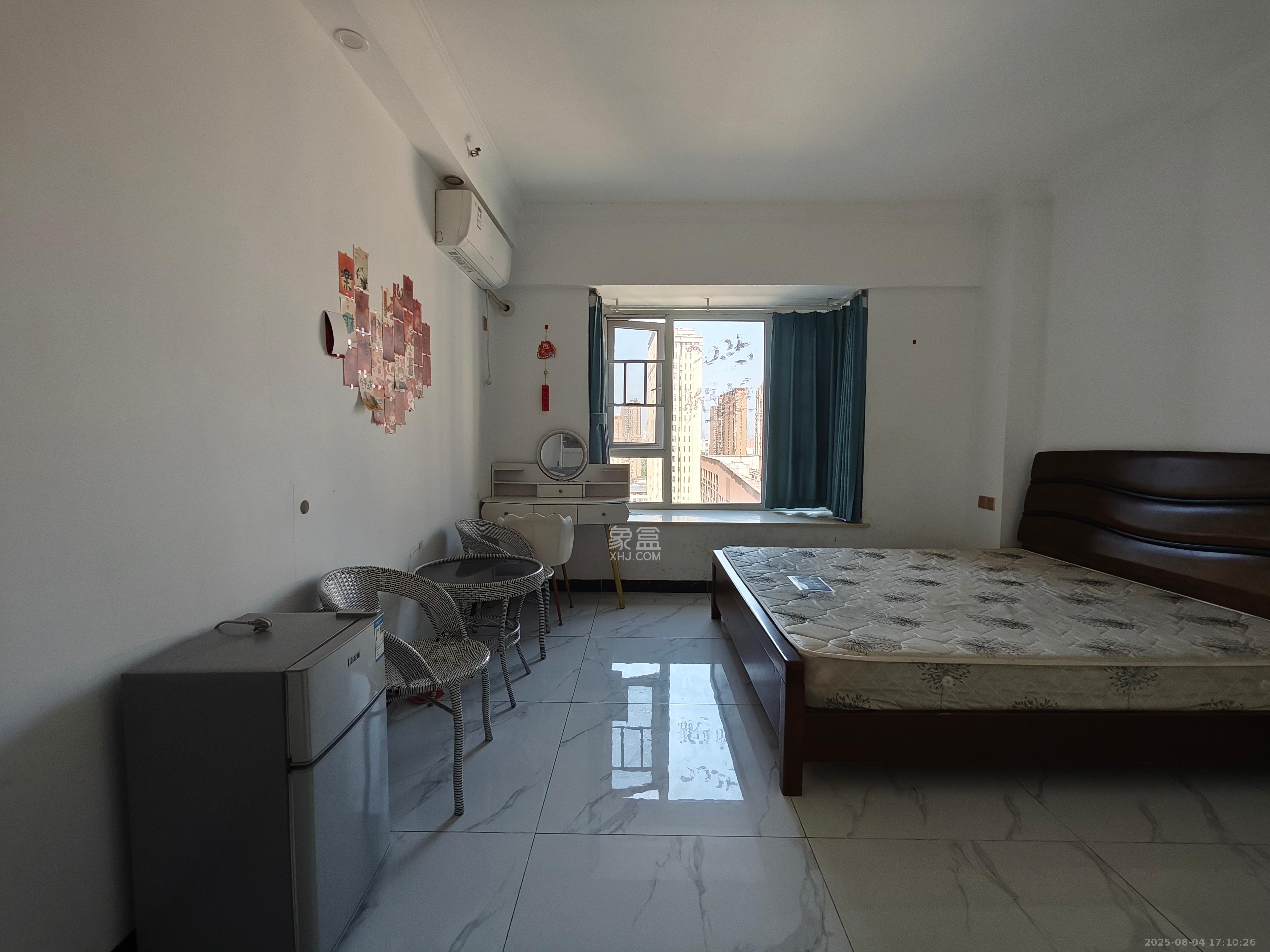 芙蓉万国城MOMA(卓越汇富苑) 1室0厅1卫 1400.0元/月 芙蓉万国城MOMA(卓越汇富苑) 1室0厅1卫 1400.0元/月室内图