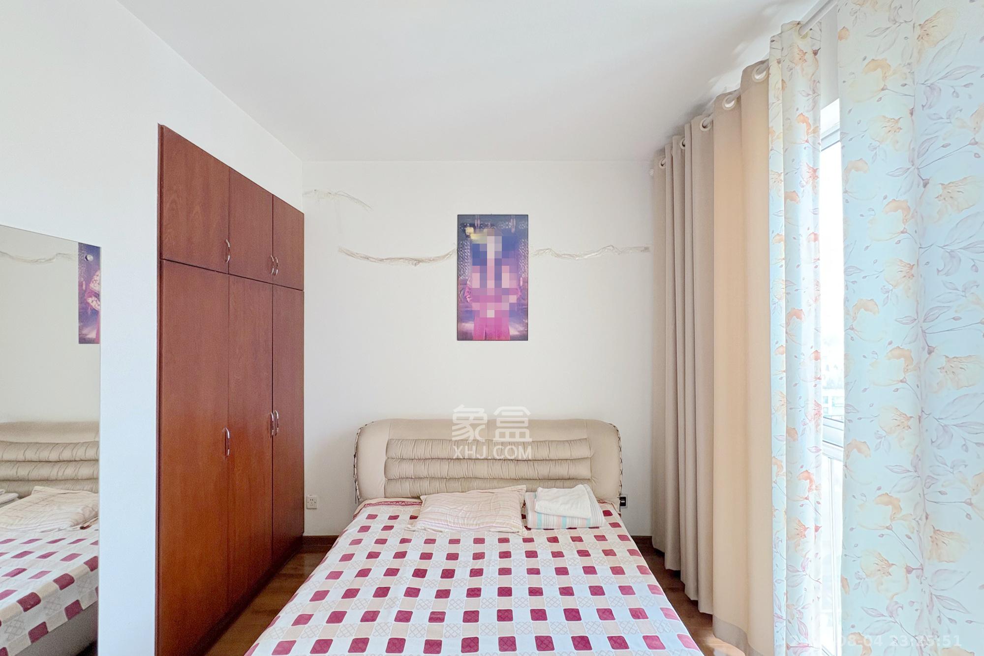 君临国际  3室1厅1卫    155.0万其他