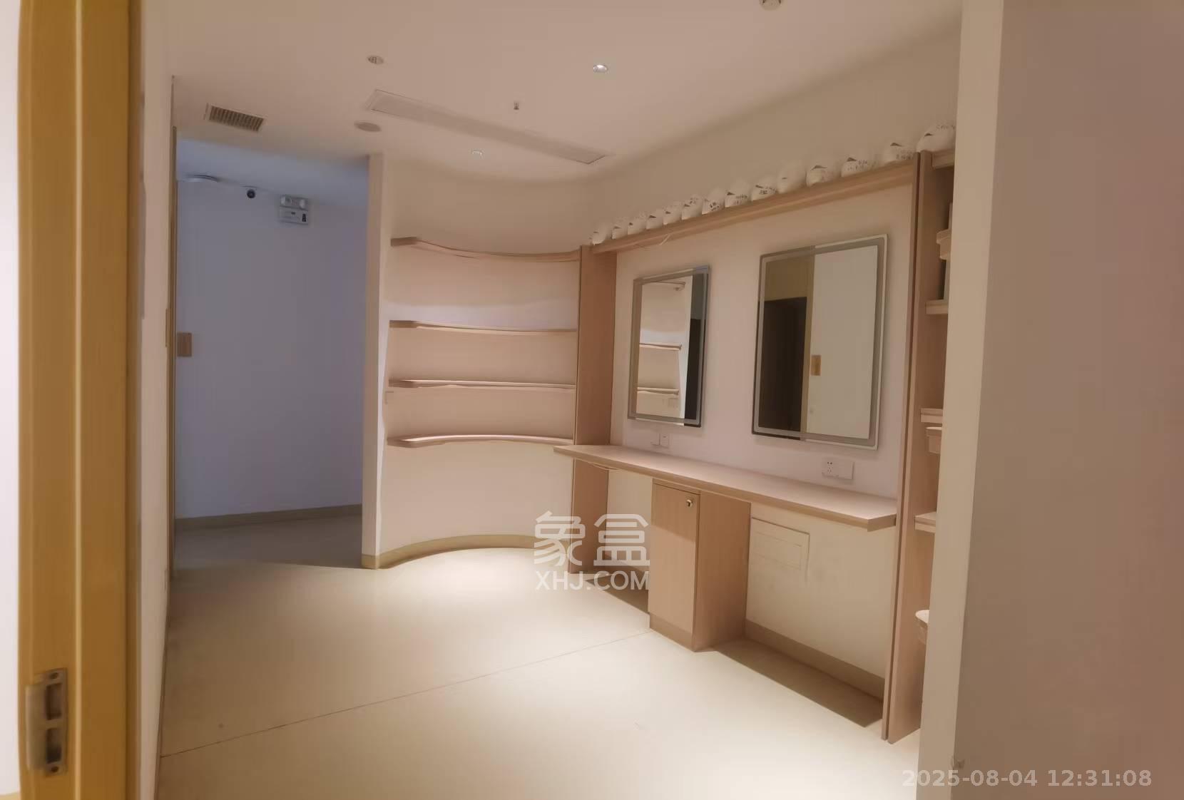 北辰三角洲C2区   65.0㎡      8000.0元/月室内图