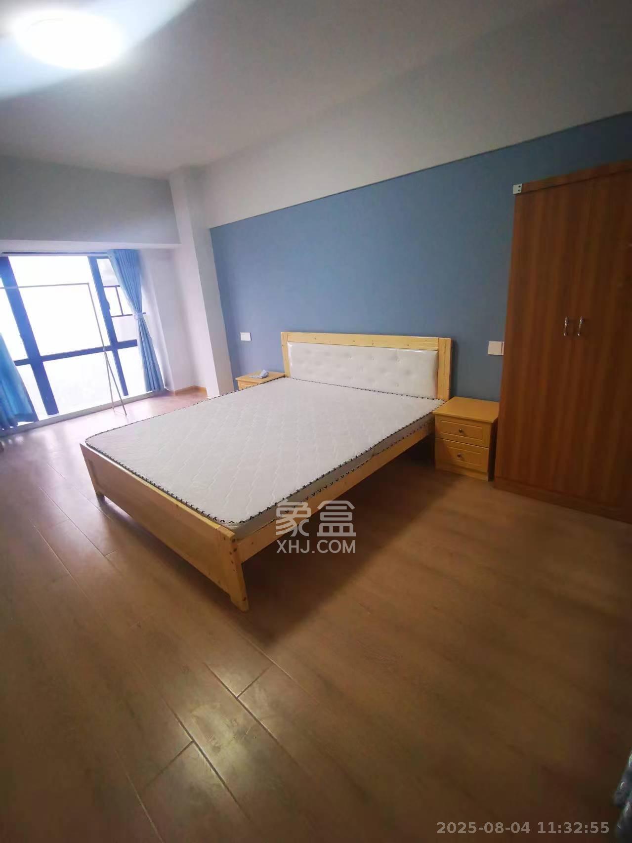 麓江春 2室1厅1卫 2300.0元/月 麓江春 2室1厅1卫 2300.0元/月室内图