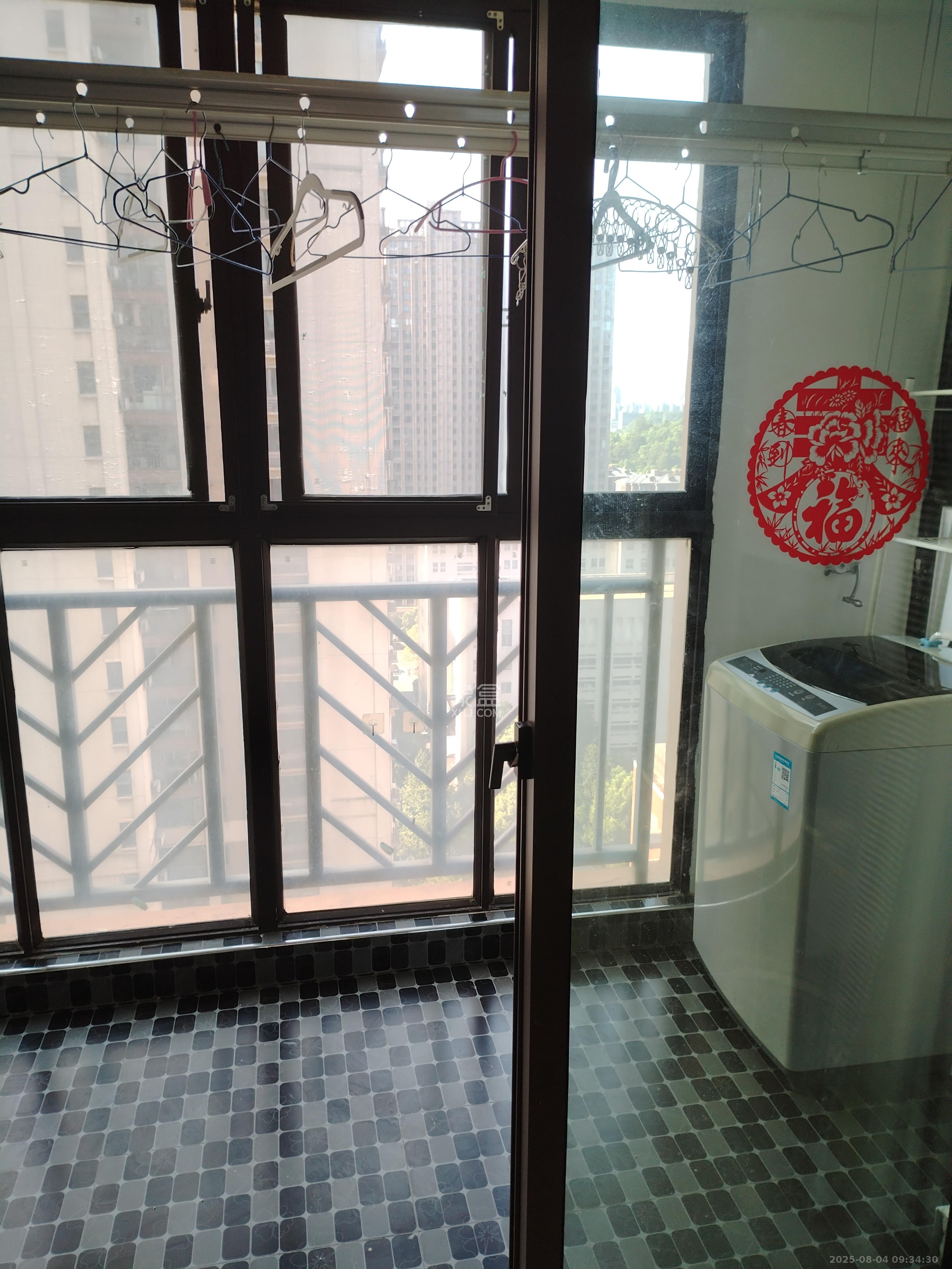 旭辉藏郡（藏郡、旭湘华府)  2室2厅1卫    2000.0元/月室内图