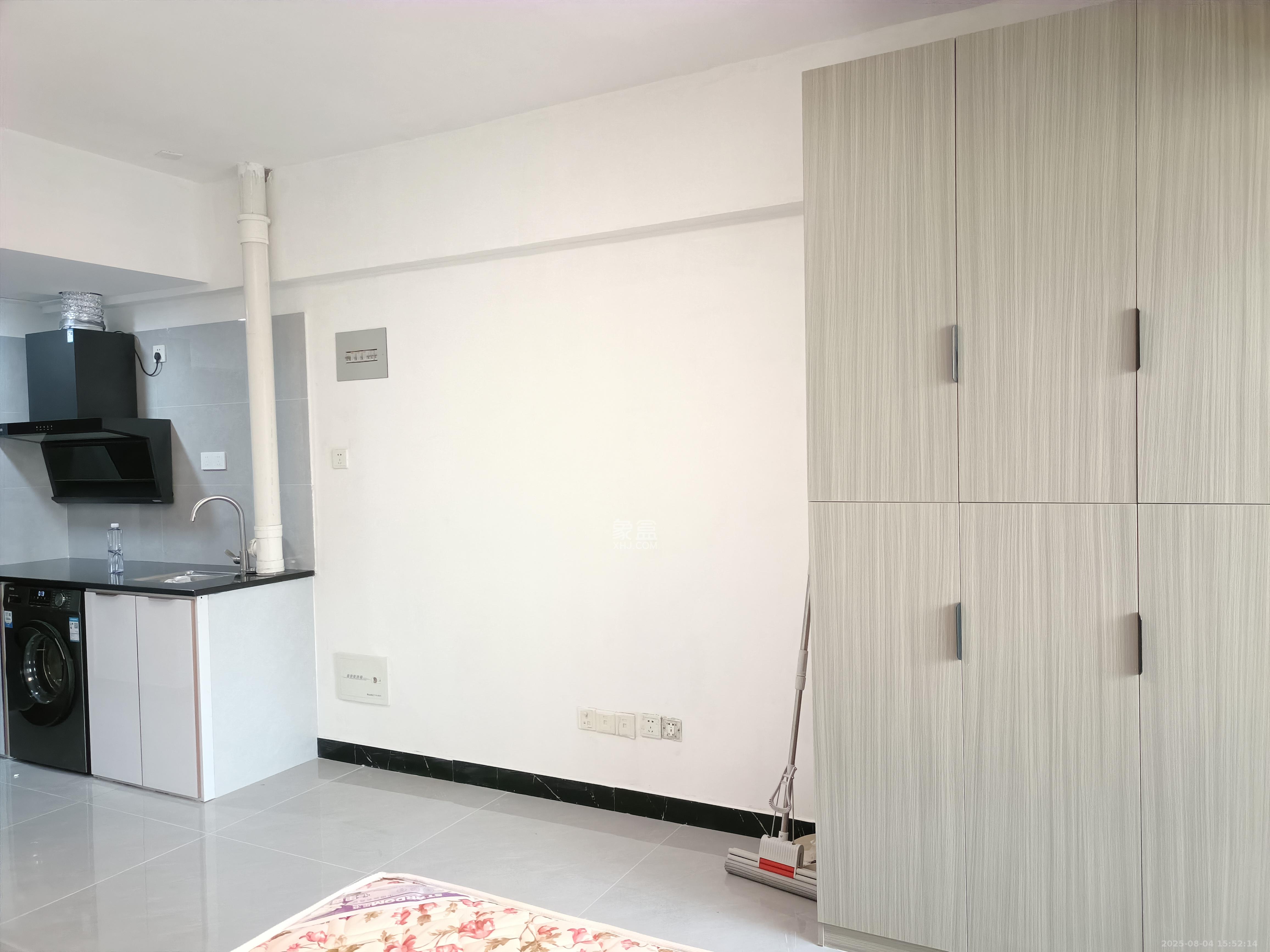 观园国际公寓  1室1厅1卫    1700.0元/月 观园国际公寓  1室1厅1卫    1700.0元/月室内图