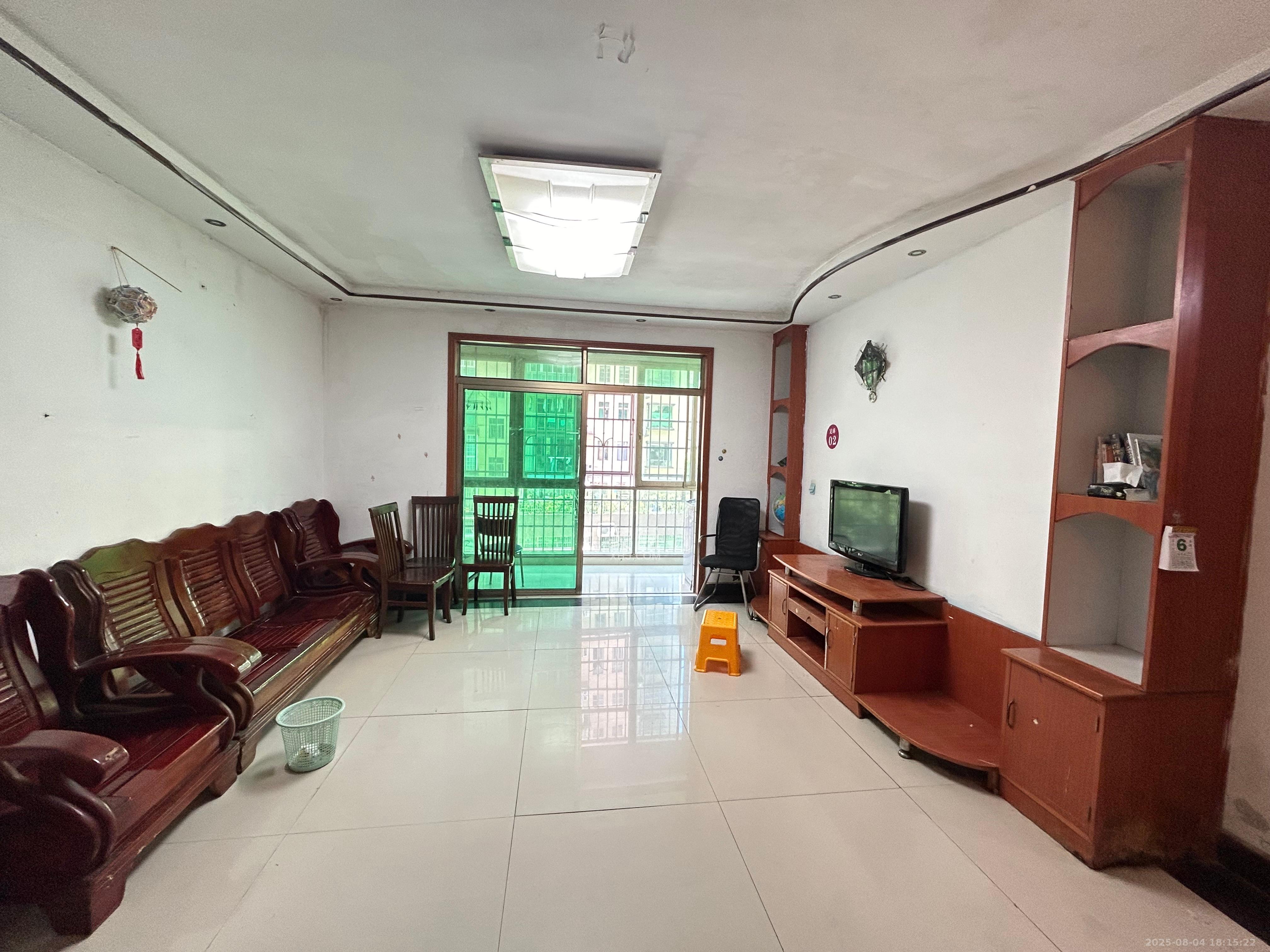 麓谷加州阳光 2室2厅1卫 2000.0元/月 麓谷加州阳光 2室2厅1卫 2000.0元/月室内图