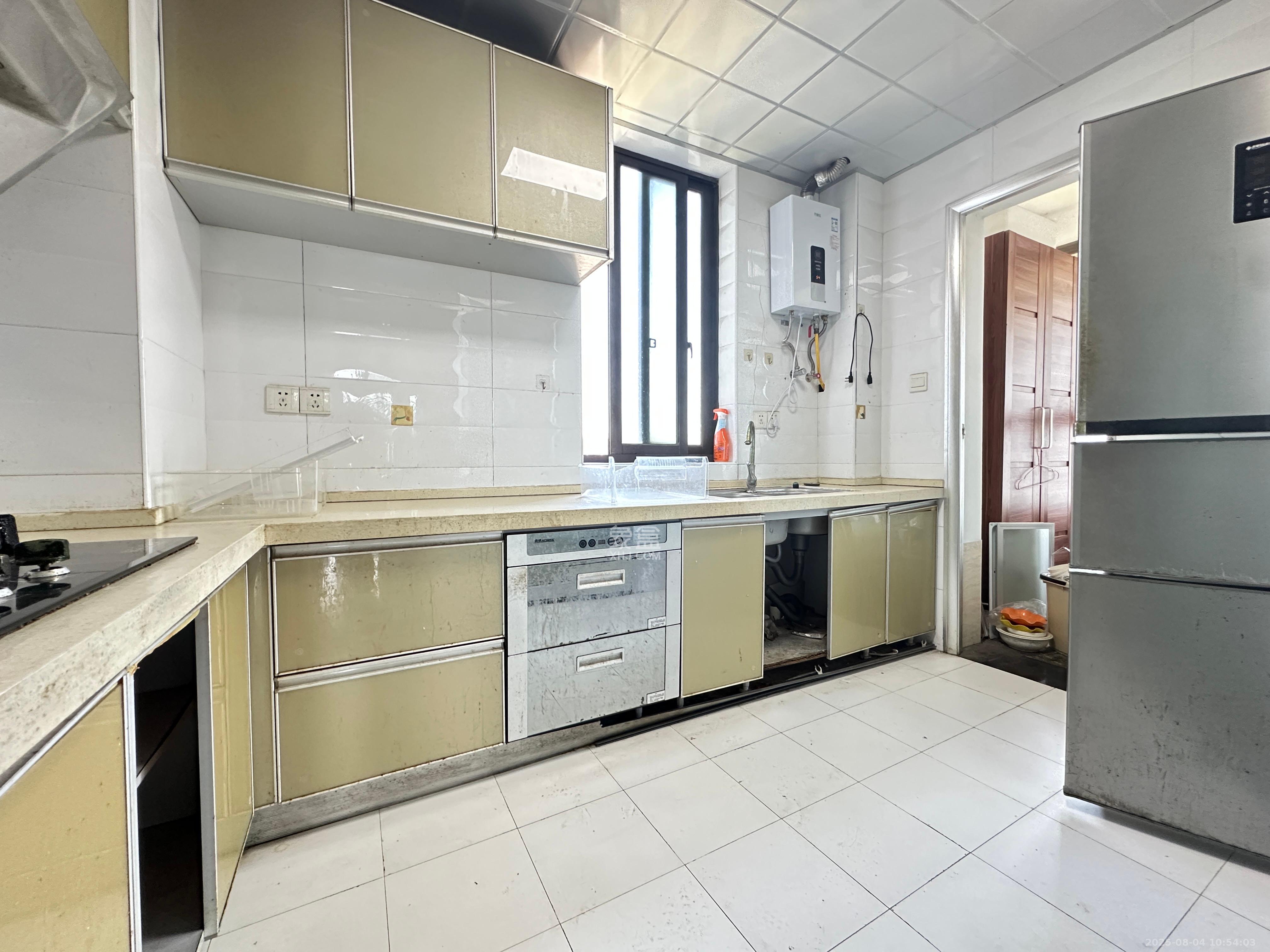 保利麓谷林语E区 4室2厅2卫 2600.0元/月 保利麓谷林语E区 4室2厅2卫 2600.0元/月室内图