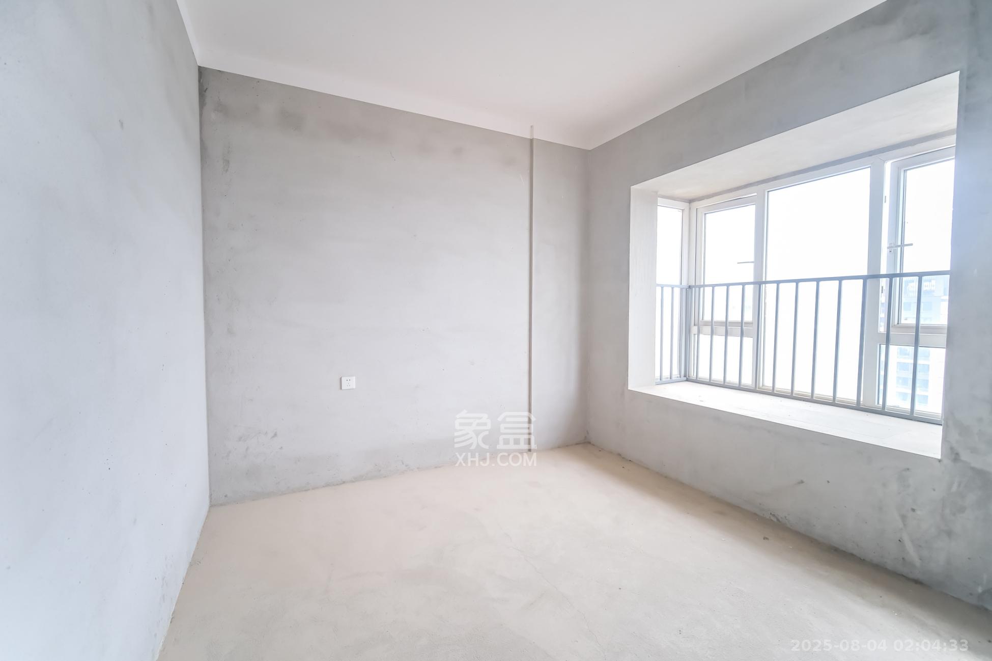 荣盛花语城 3室2厅2卫 72.0万 荣盛花语城 3室2厅2卫 72.0万卧室