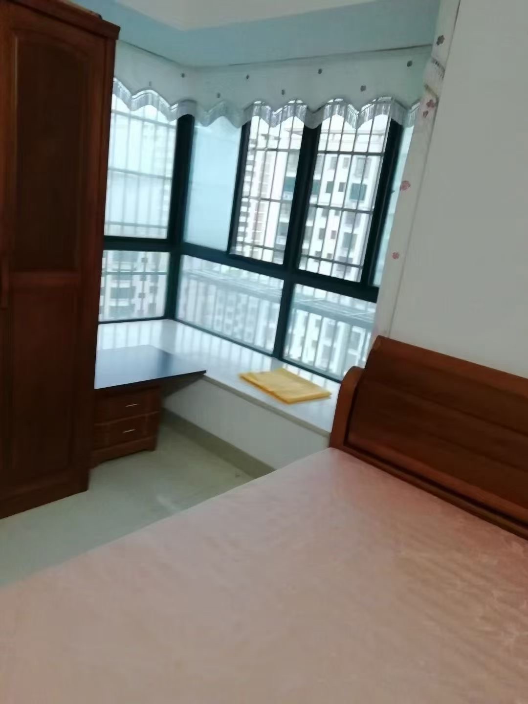 华荣府  1室0厅1卫   1100.00元/月室内图1
