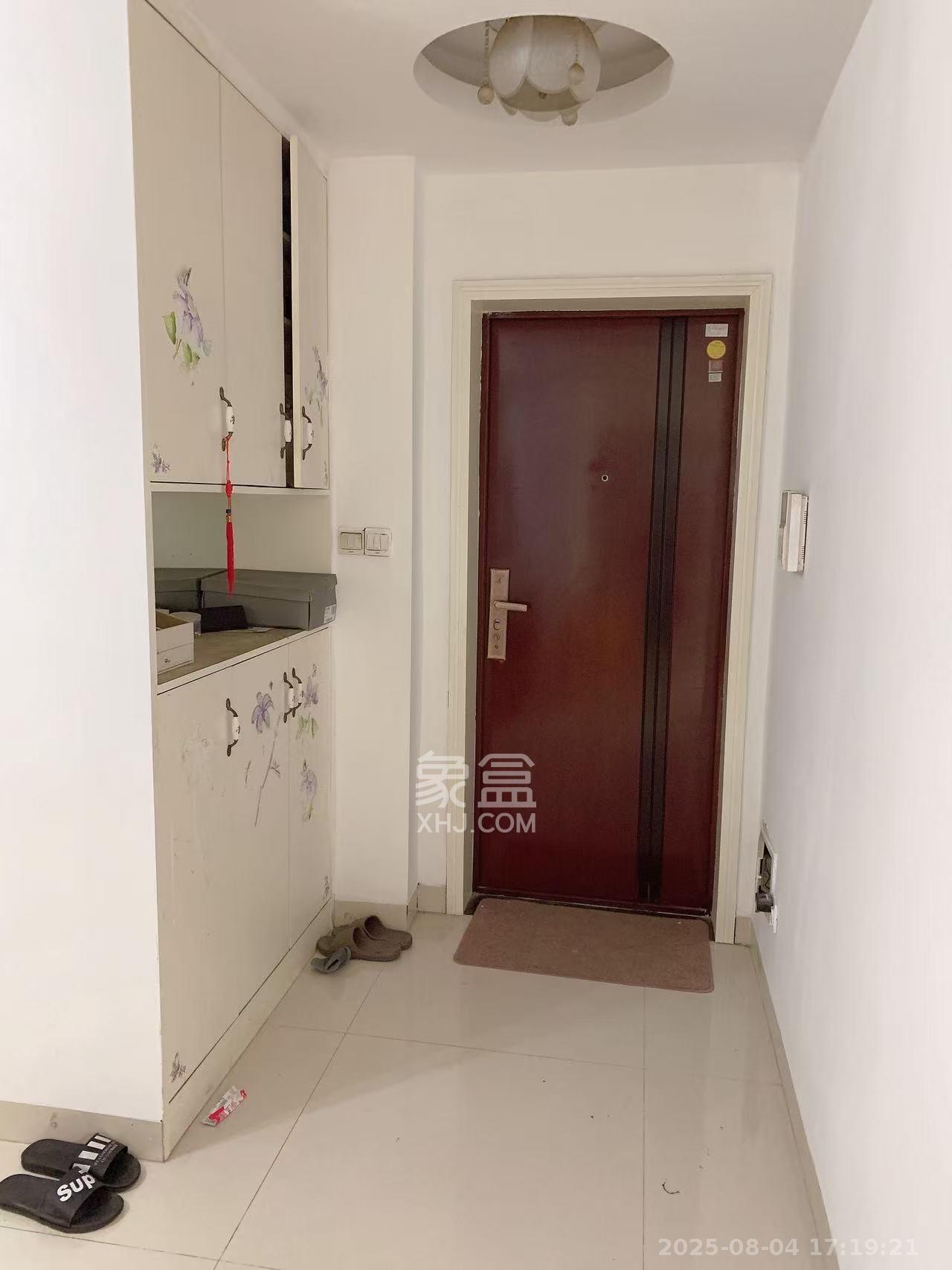 保利麓谷林语D区  3室2厅1卫   2800.00元/月室内图