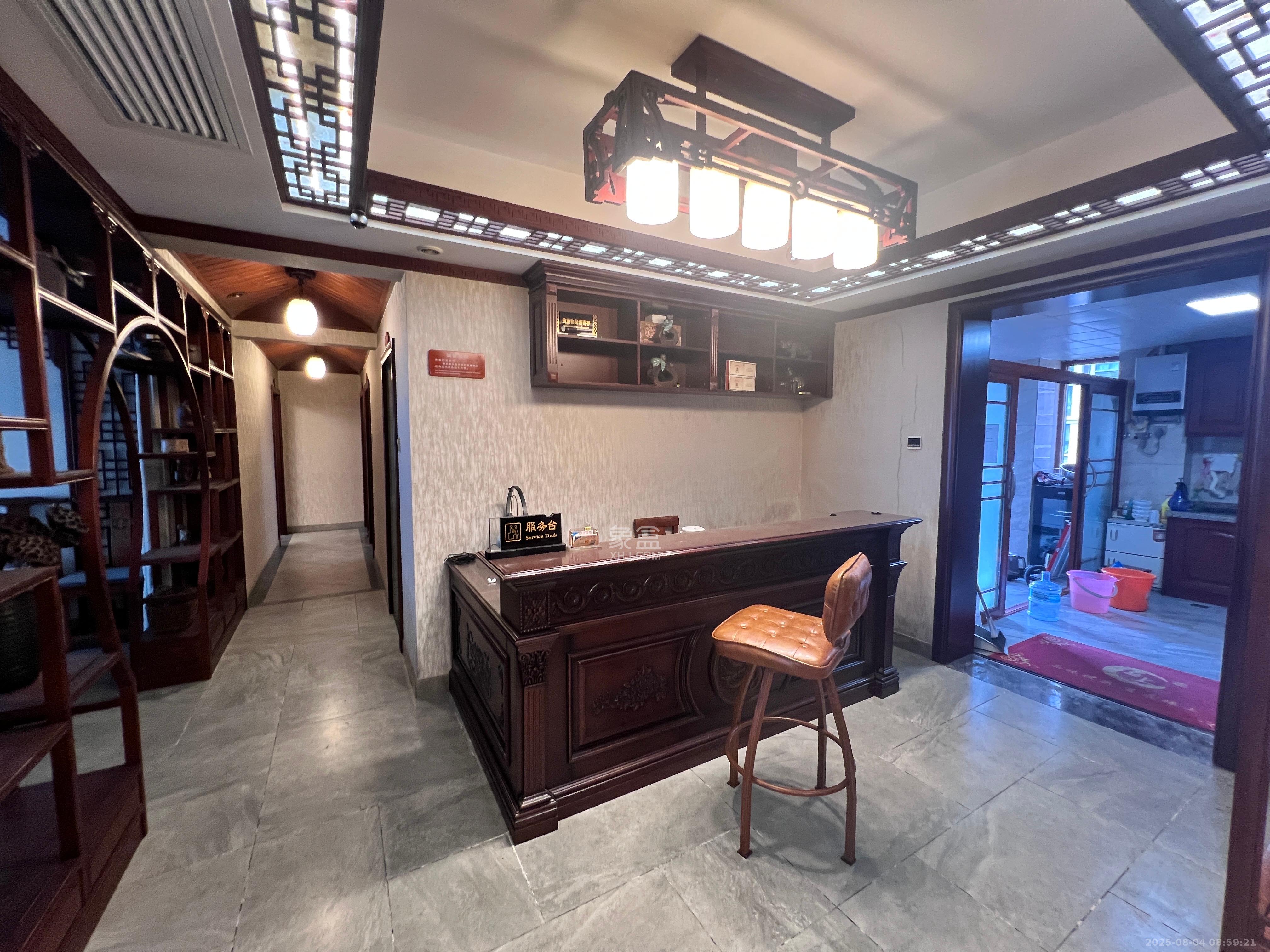 海拔东方 5室2厅2卫 15000.0元/月 海拔东方 5室2厅2卫 15000.0元/月室内图