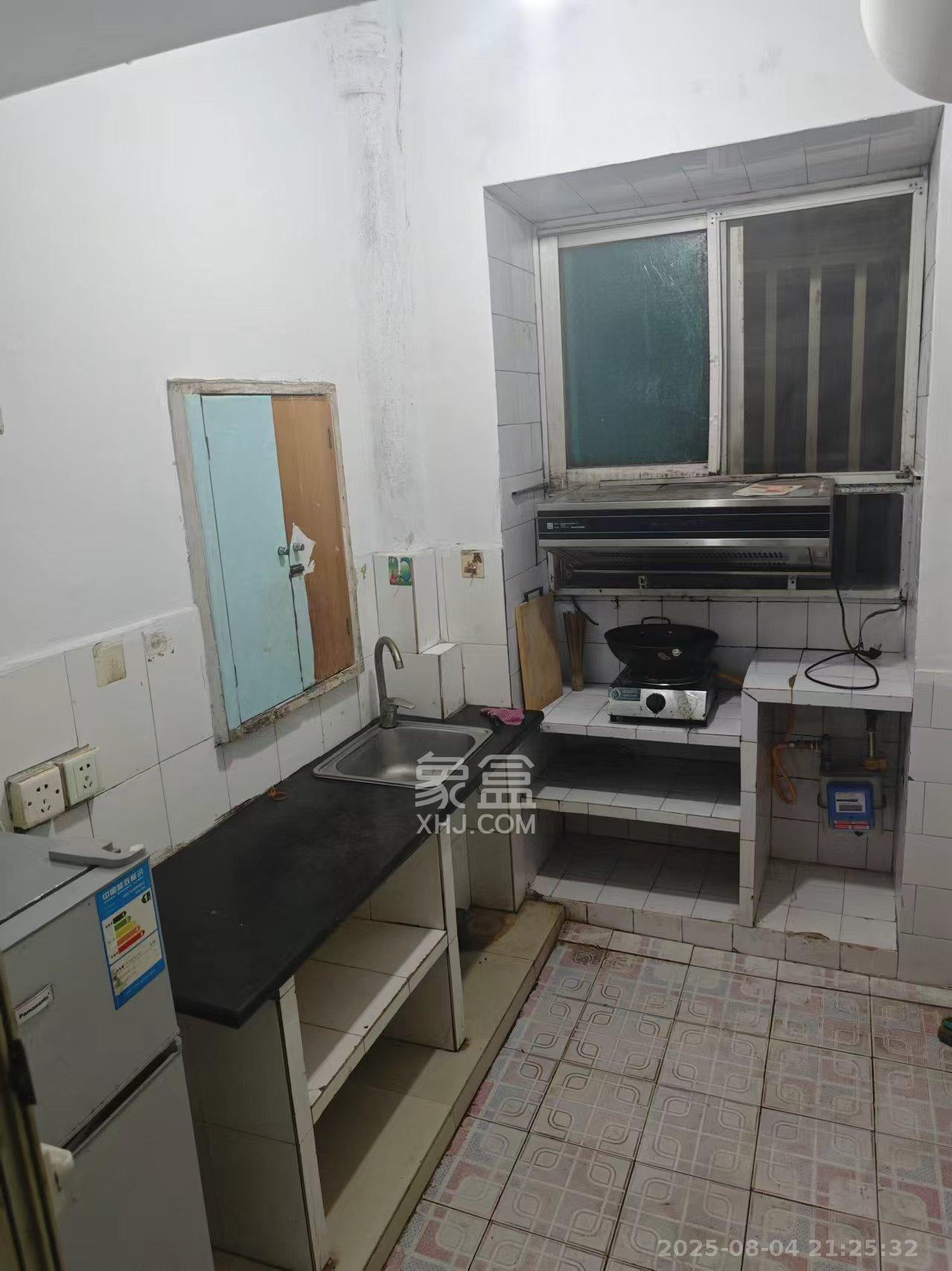 文艺新村  1室1厅1卫    1400.0元/月室内图