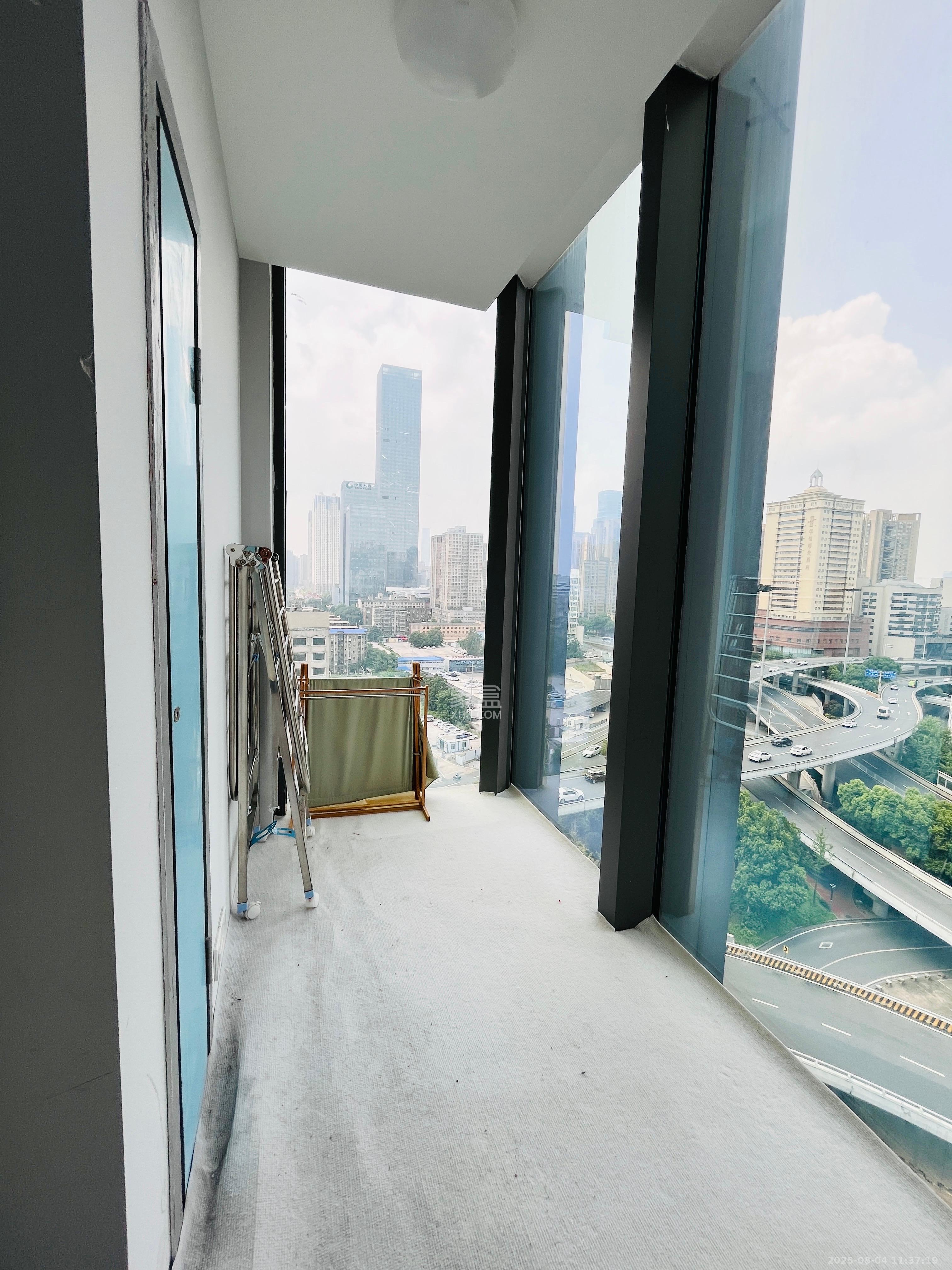 里约荟  1室0厅0卫    1800.0元/月 里约荟  1室0厅0卫    1800.0元/月室内图