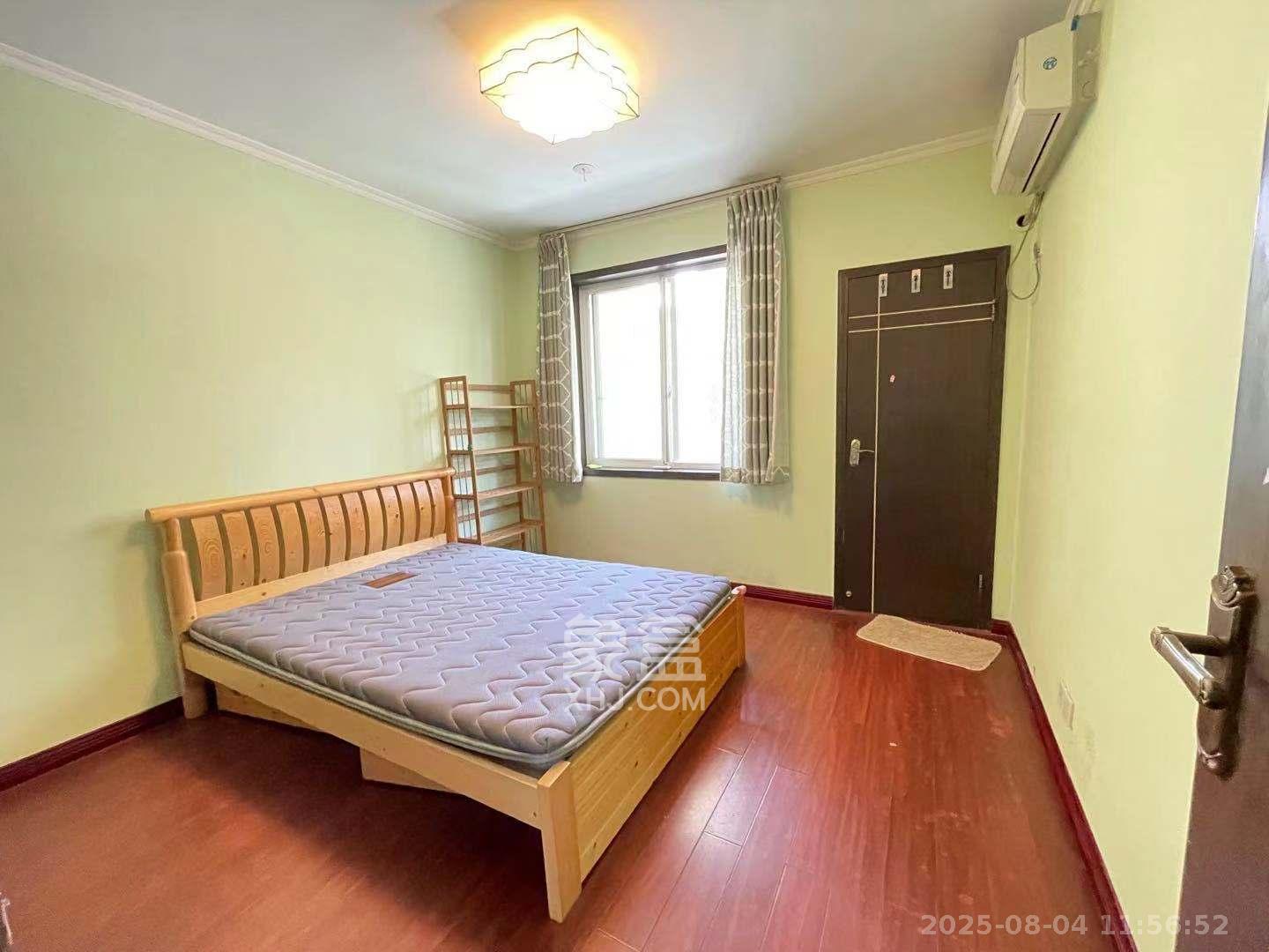 红旗区机械研究所宿舍  3室1厅1卫    2200.0元/月 红旗区机械研究所宿舍  3室1厅1卫    2200.0元/月室内图