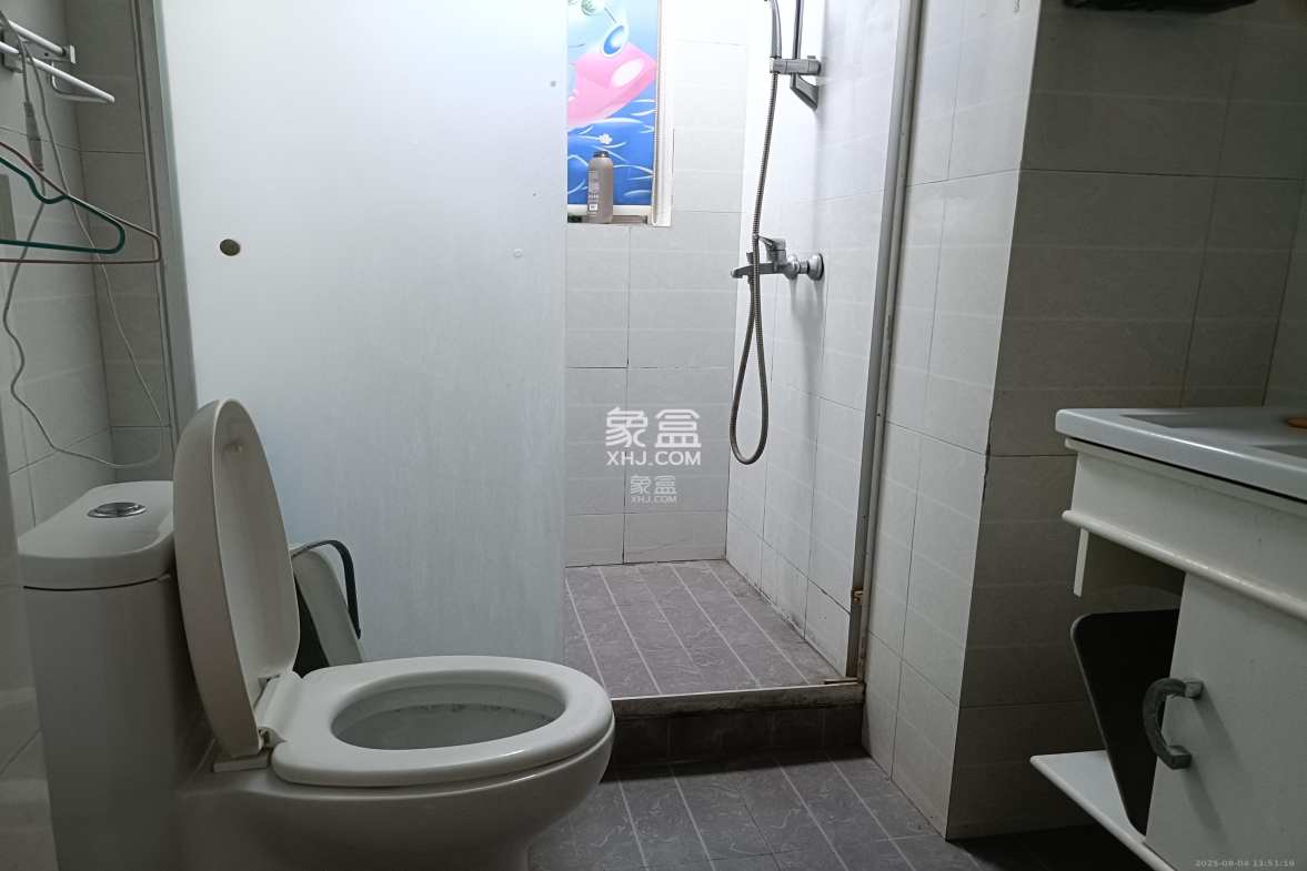 森林公园壹号(森林雅苑)  3室1厅1卫    2000.0元/月 森林公园壹号(森林雅苑)  3室1厅1卫    2000.0元/月室内图