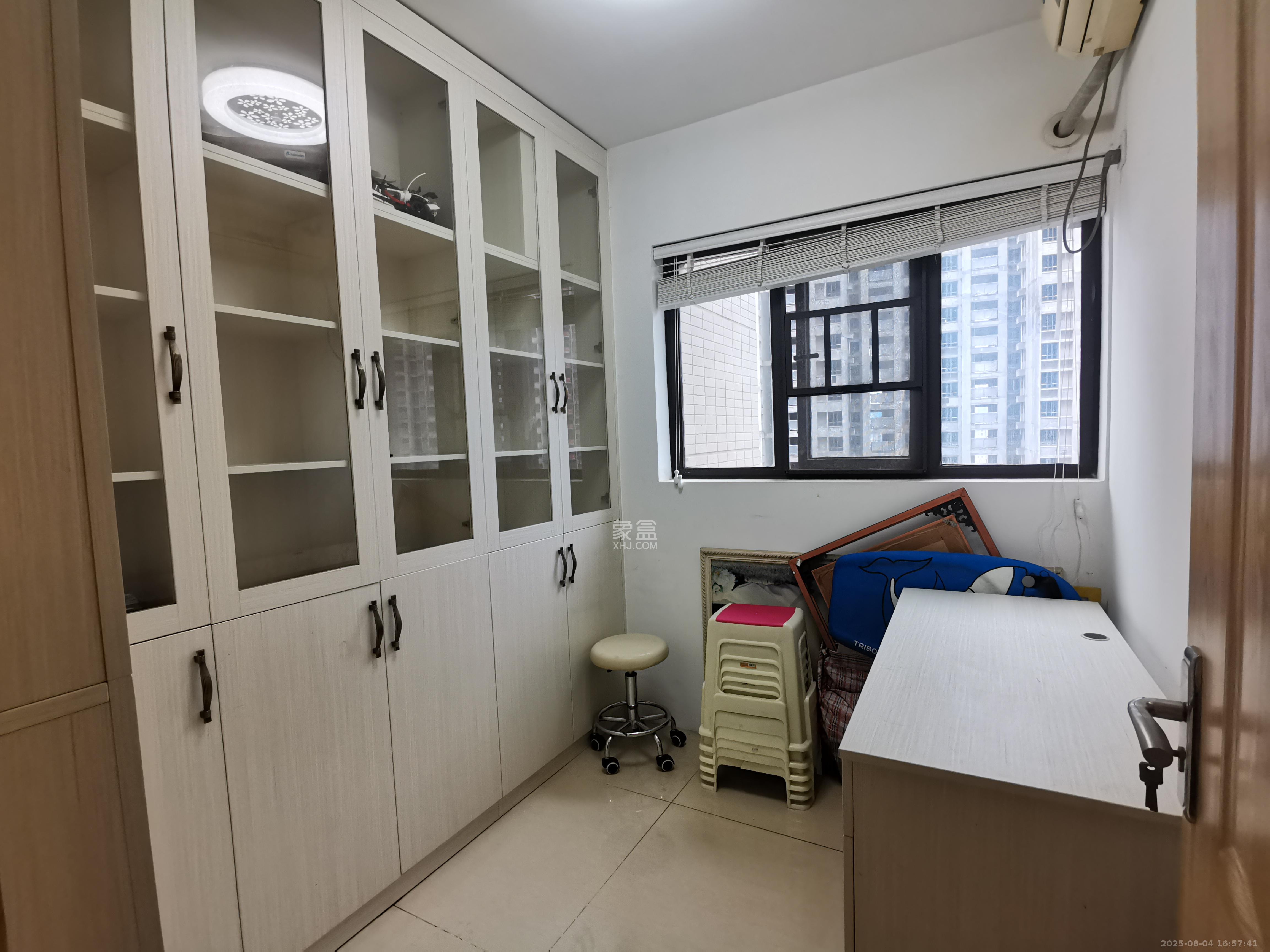 时代倾城二期 3室2厅1卫 2100.0元/月 时代倾城二期 3室2厅1卫 2100.0元/月室内图