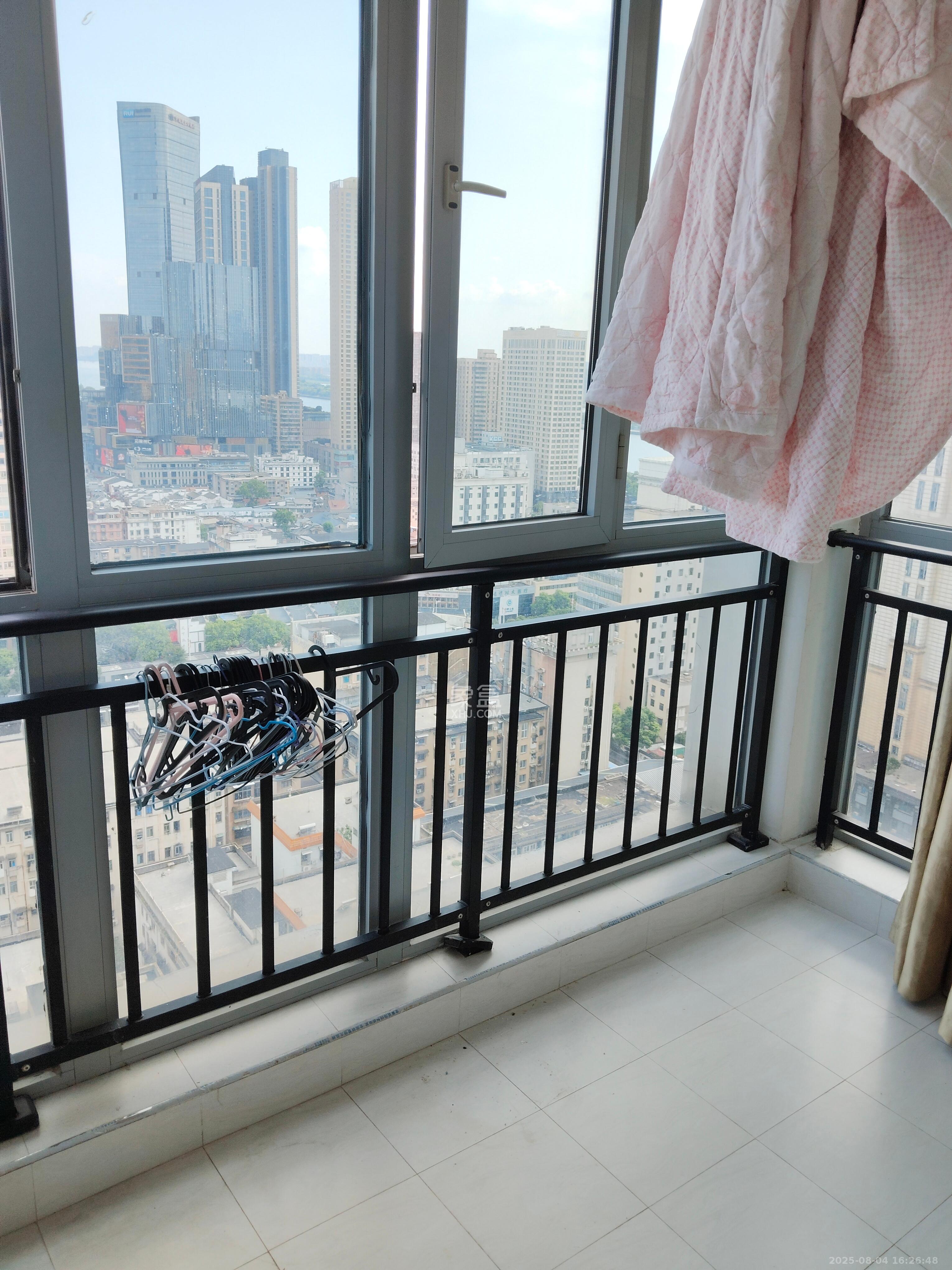 五一中央领御 3室2厅1卫 4000.0元/月 五一中央领御 3室2厅1卫 4000.0元/月室内图