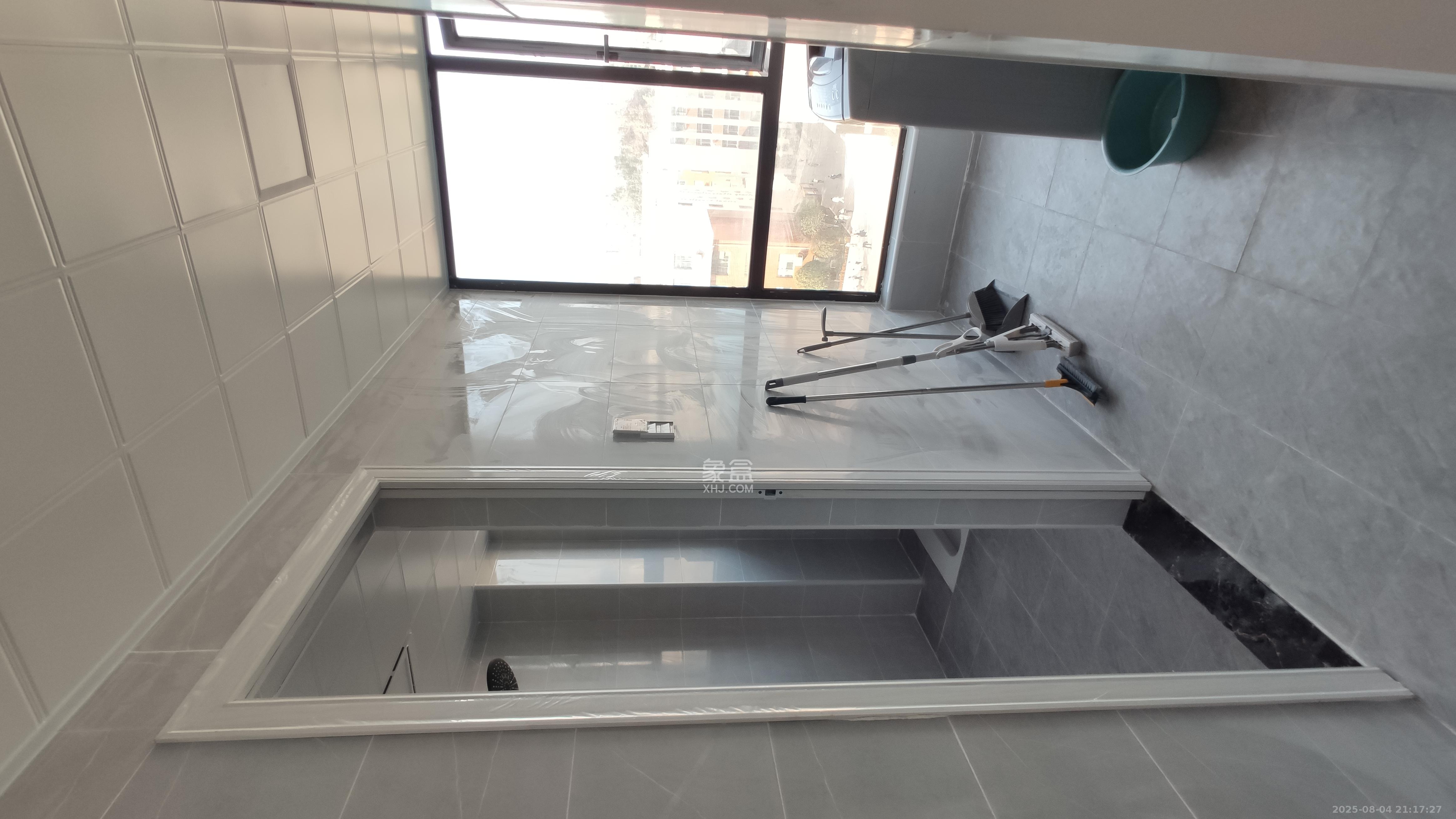 汇金城/嘉华城（二期、三期）  4室2厅1卫    3100.0元/月室内图